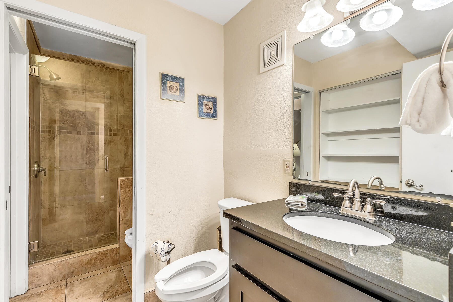 SUMMIT CONDOMINIUM, THE - Residential