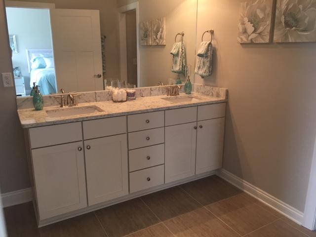 HERITAGE OAKS - Residential