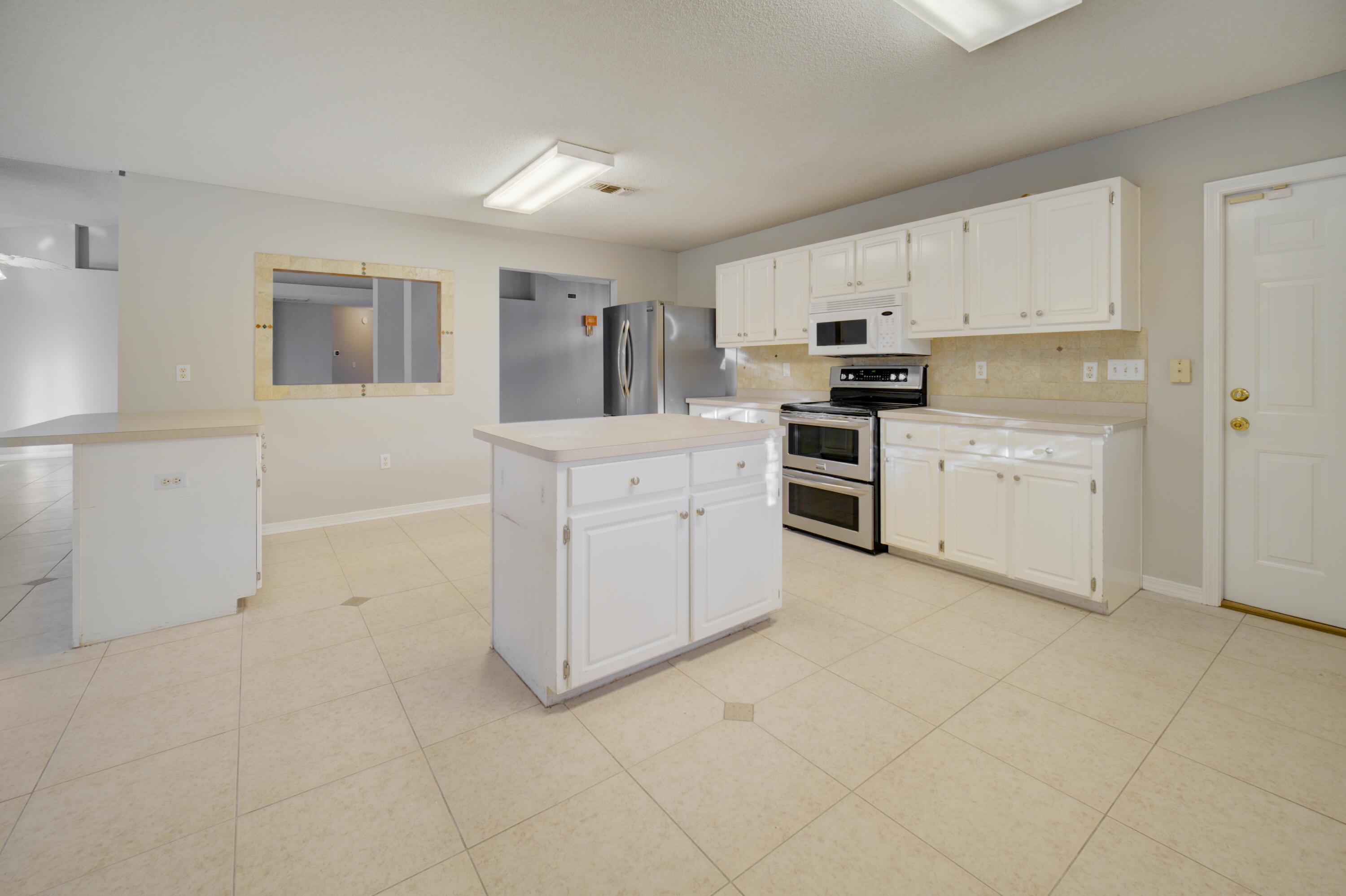 Marion Manor/Ph II - Residential