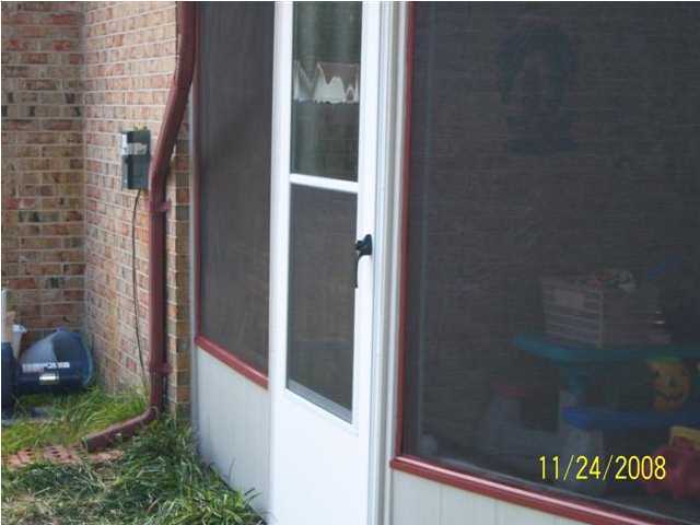 PINEDALE 1ST ADDN - Residential Lease