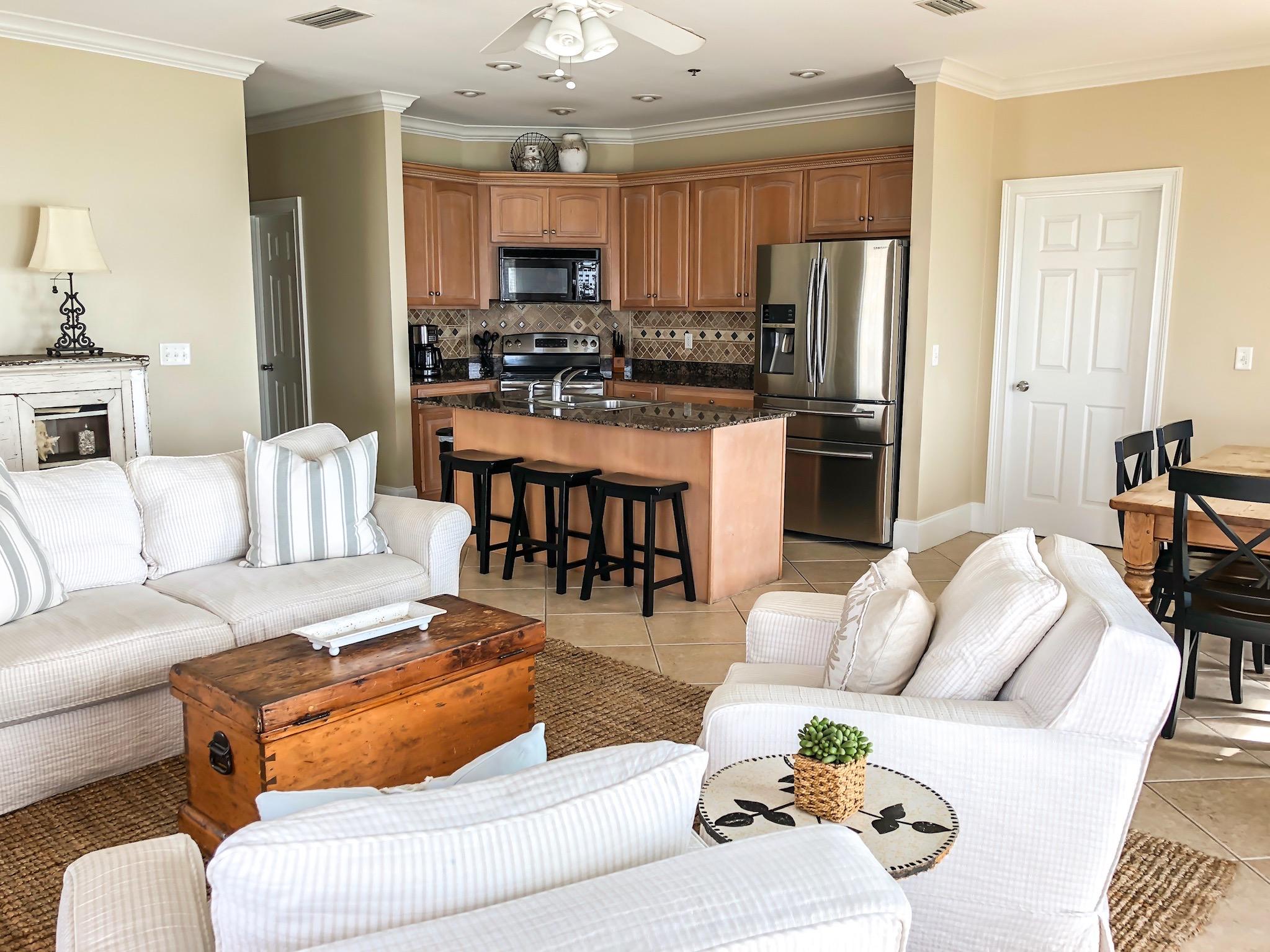 EMERALD SURF VILLAS - Residential