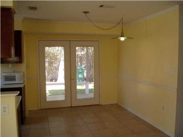 EMERALD GARDENS - Residential Lease