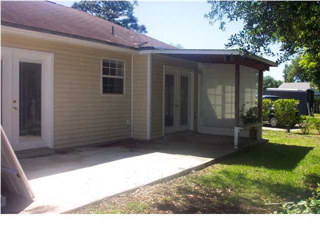 EMERALD GARDENS - Residential Lease