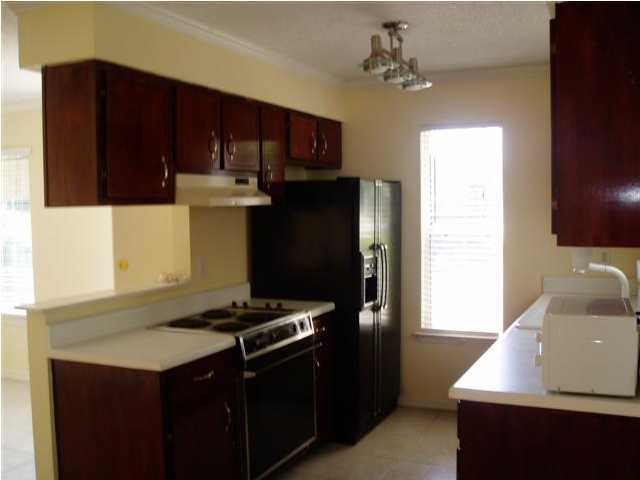 EMERALD GARDENS - Residential Lease