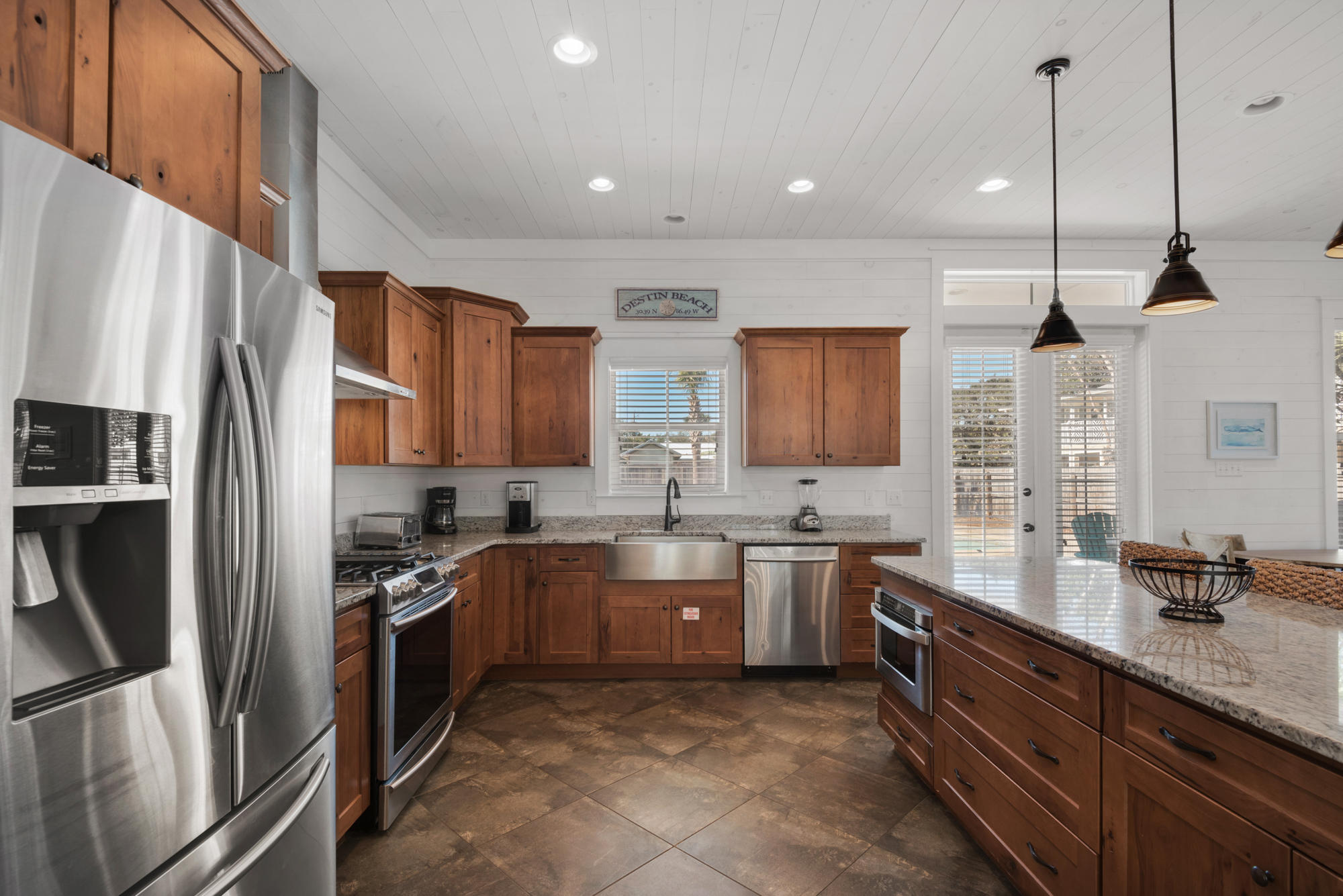 CRYSTAL BEACH - Residential