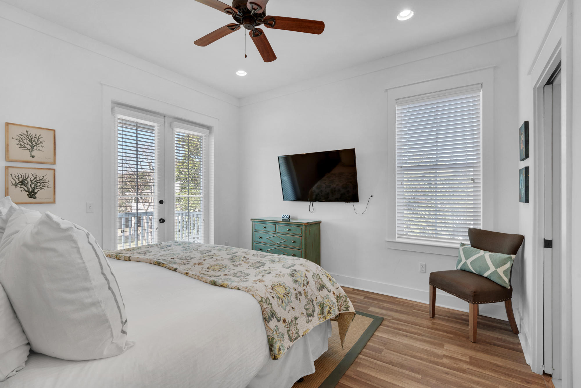 CRYSTAL BEACH - Residential