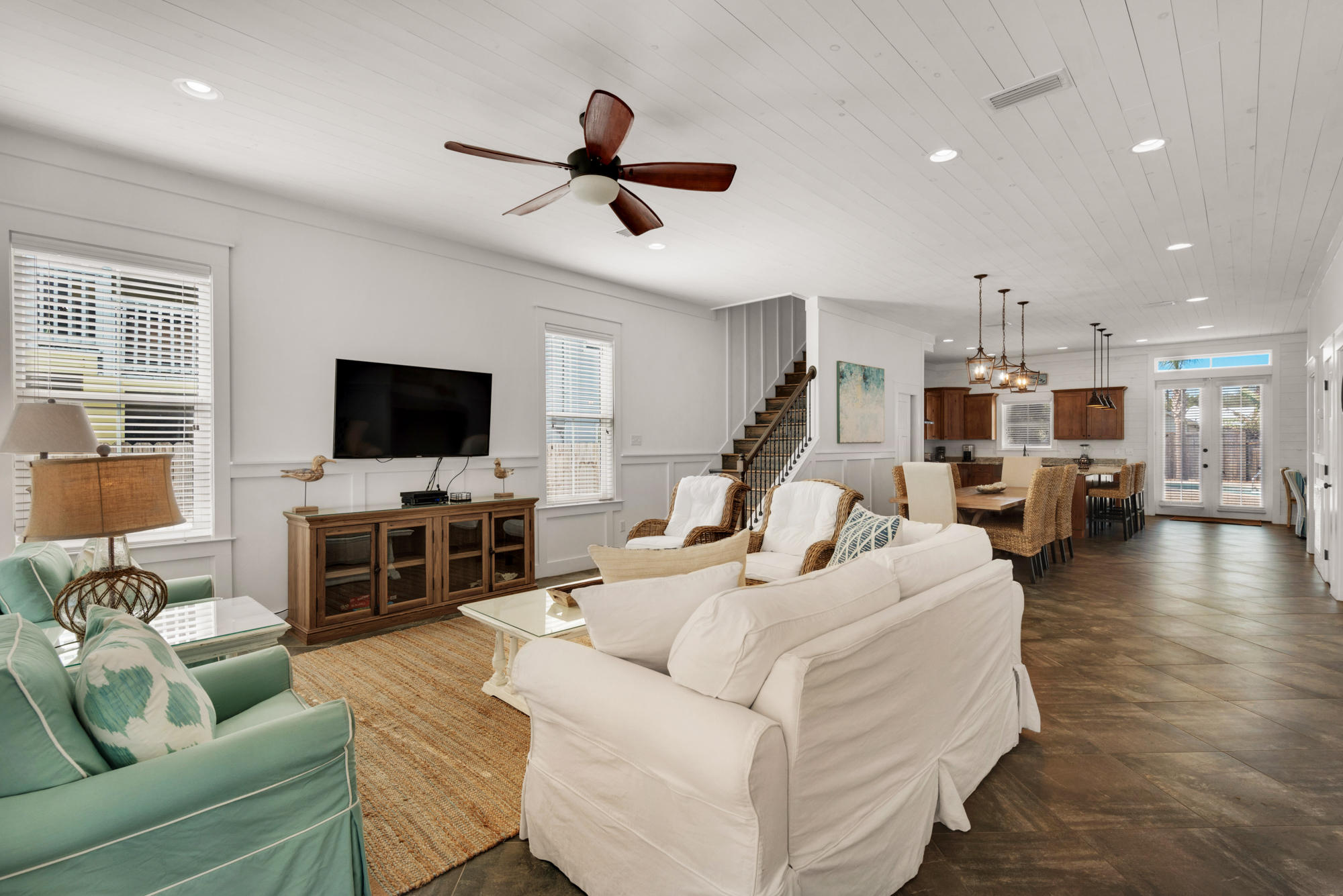 CRYSTAL BEACH - Residential