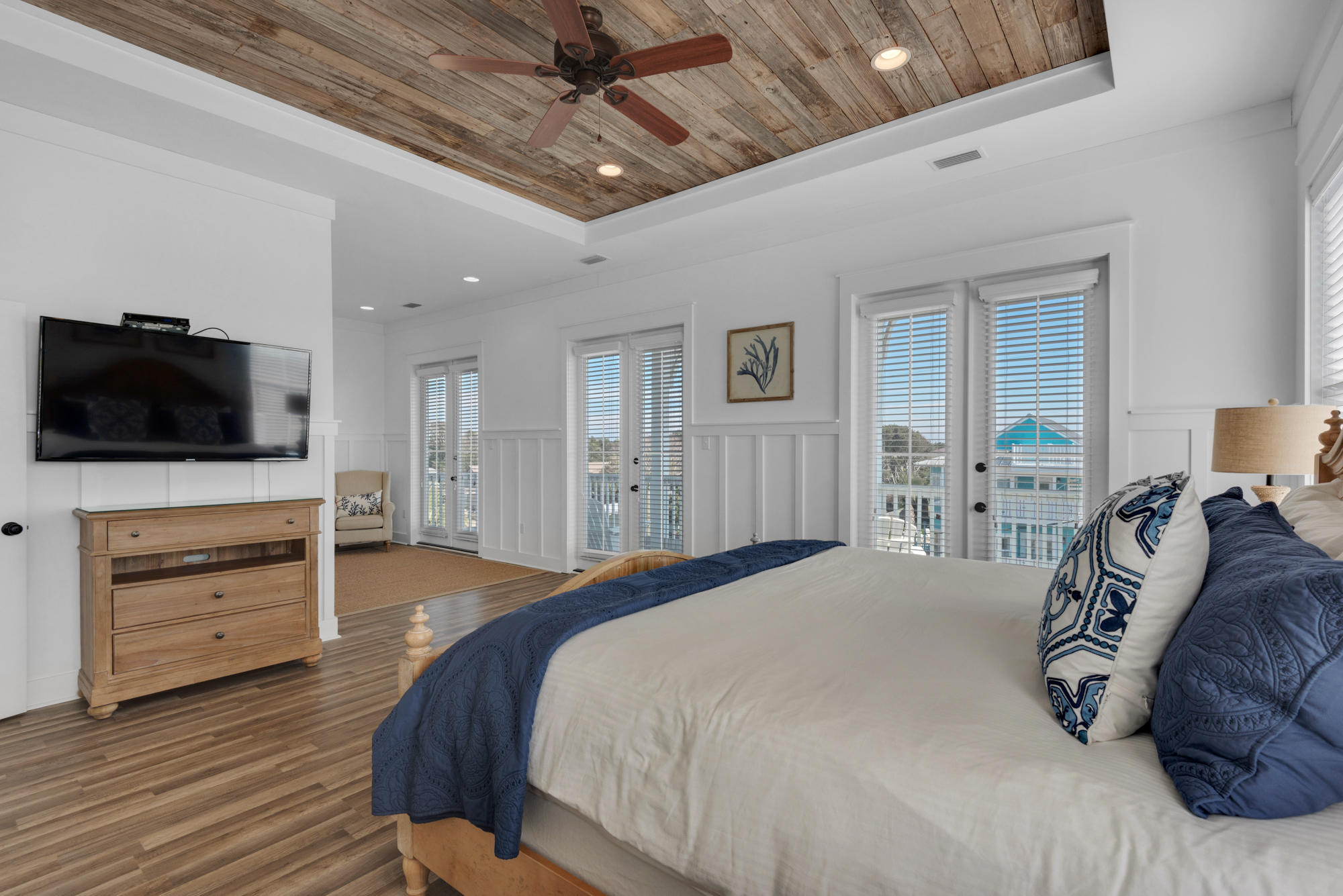 CRYSTAL BEACH - Residential