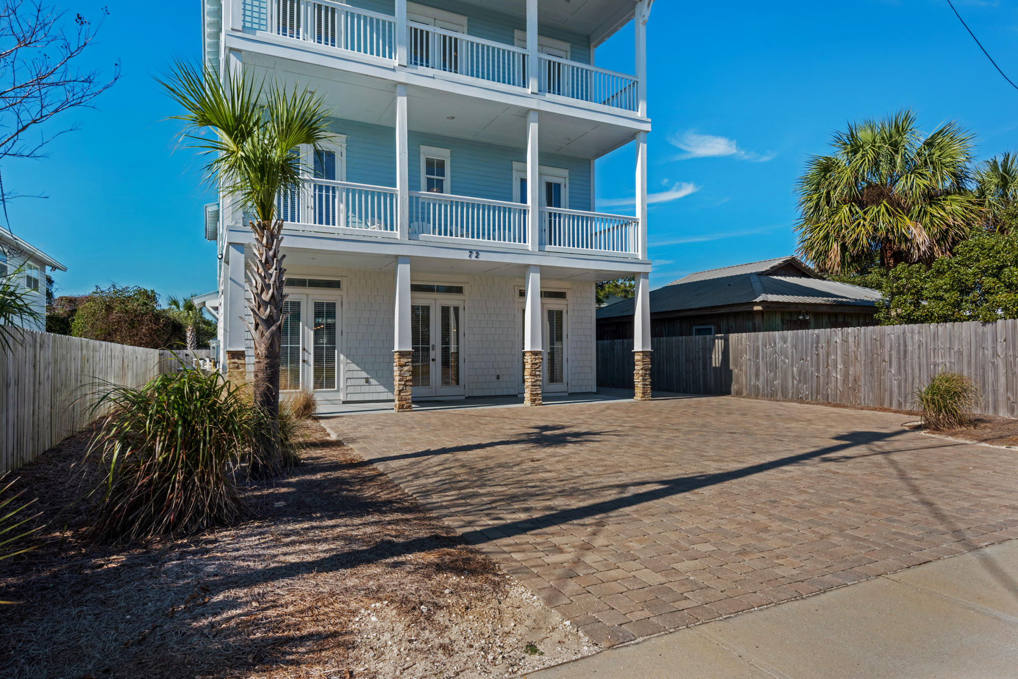 CRYSTAL BEACH - Residential
