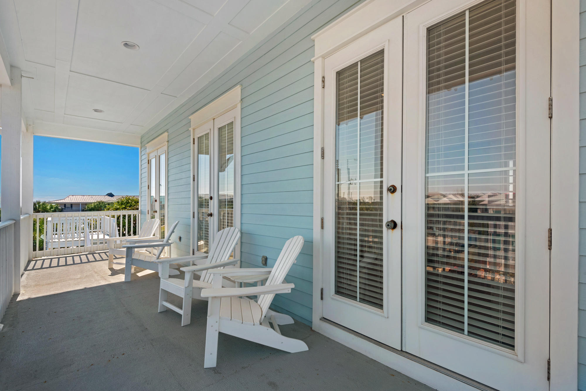 CRYSTAL BEACH - Residential