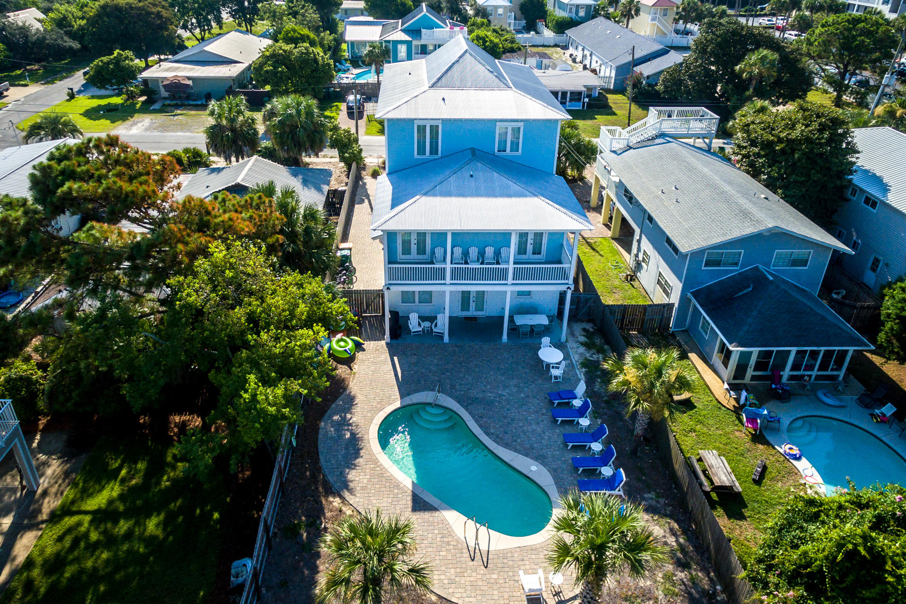 CRYSTAL BEACH - Residential