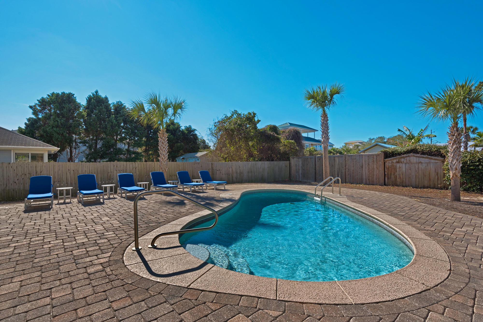 CRYSTAL BEACH - Residential