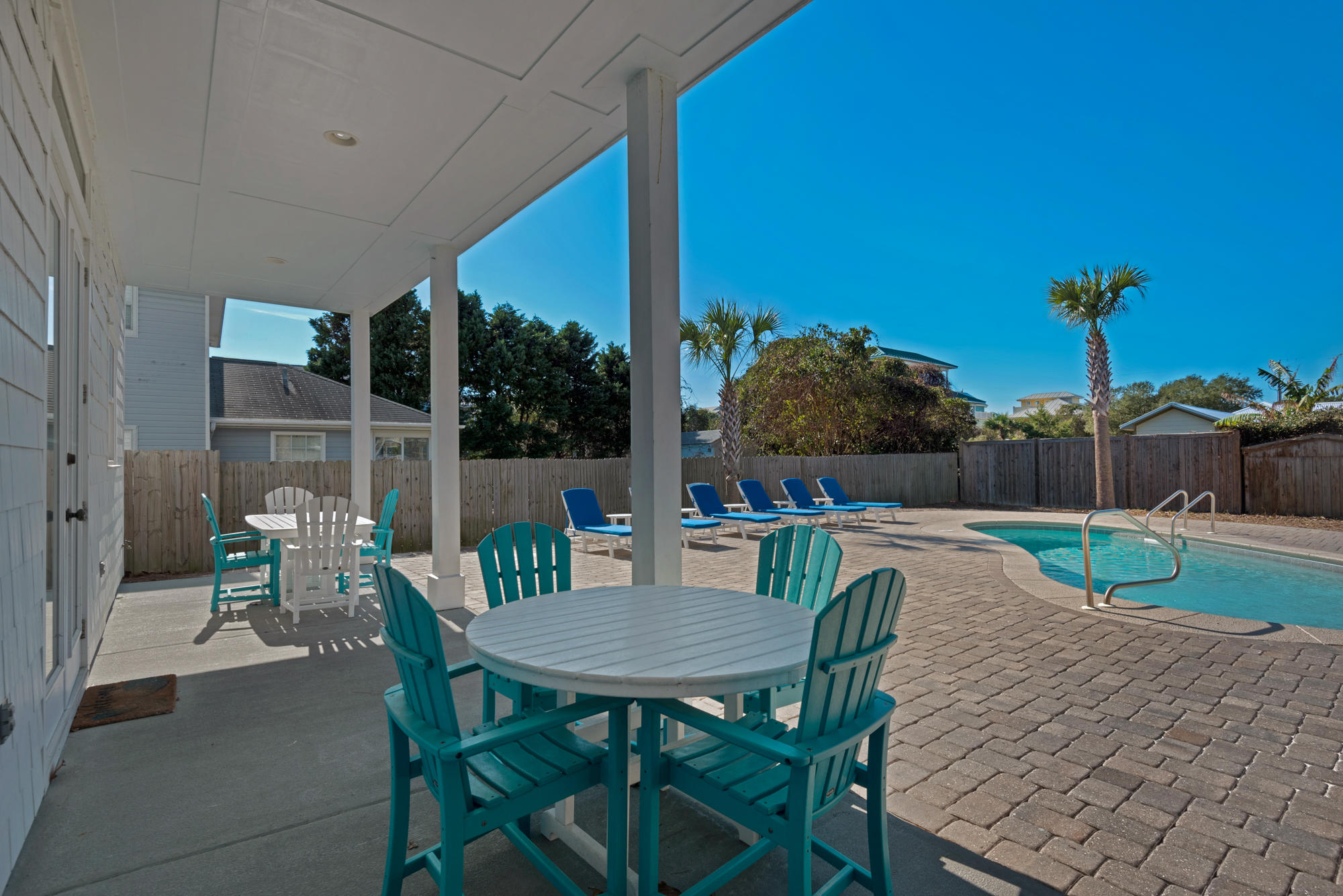 CRYSTAL BEACH - Residential