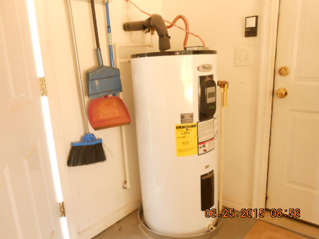 THE PINES - Residential