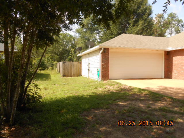 THE PINES - Residential