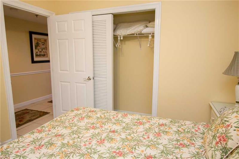 STERLING SHORES Condominium - Residential