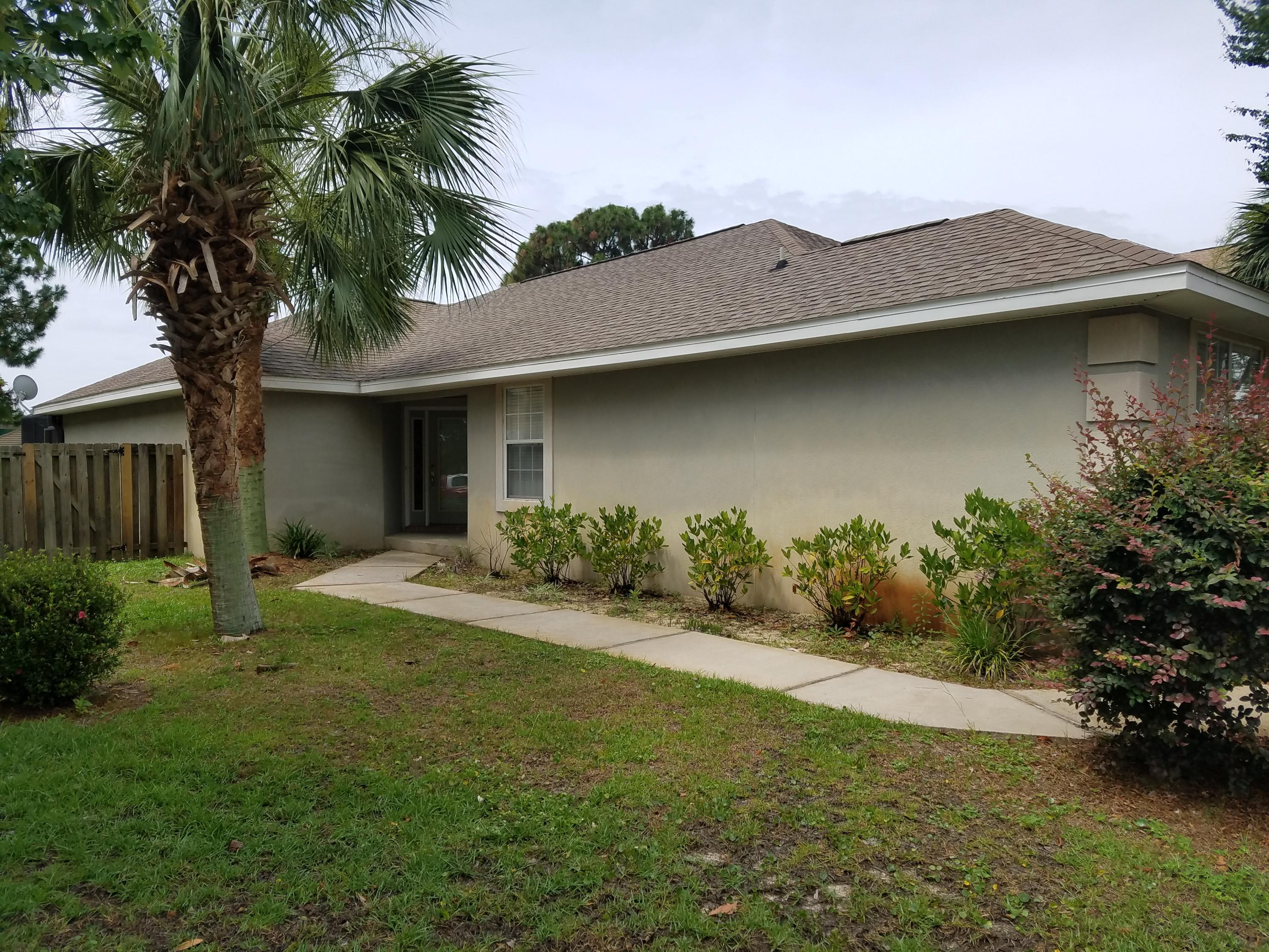 EMERALD LAKES PH 1 - Residential Lease