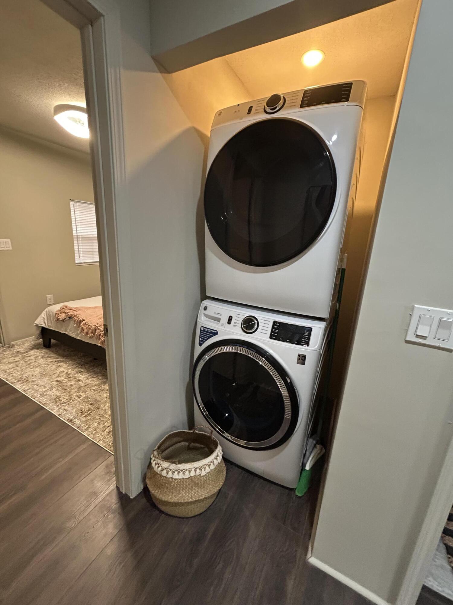 OAKWOOD HILLS UNIT 3 - Residential