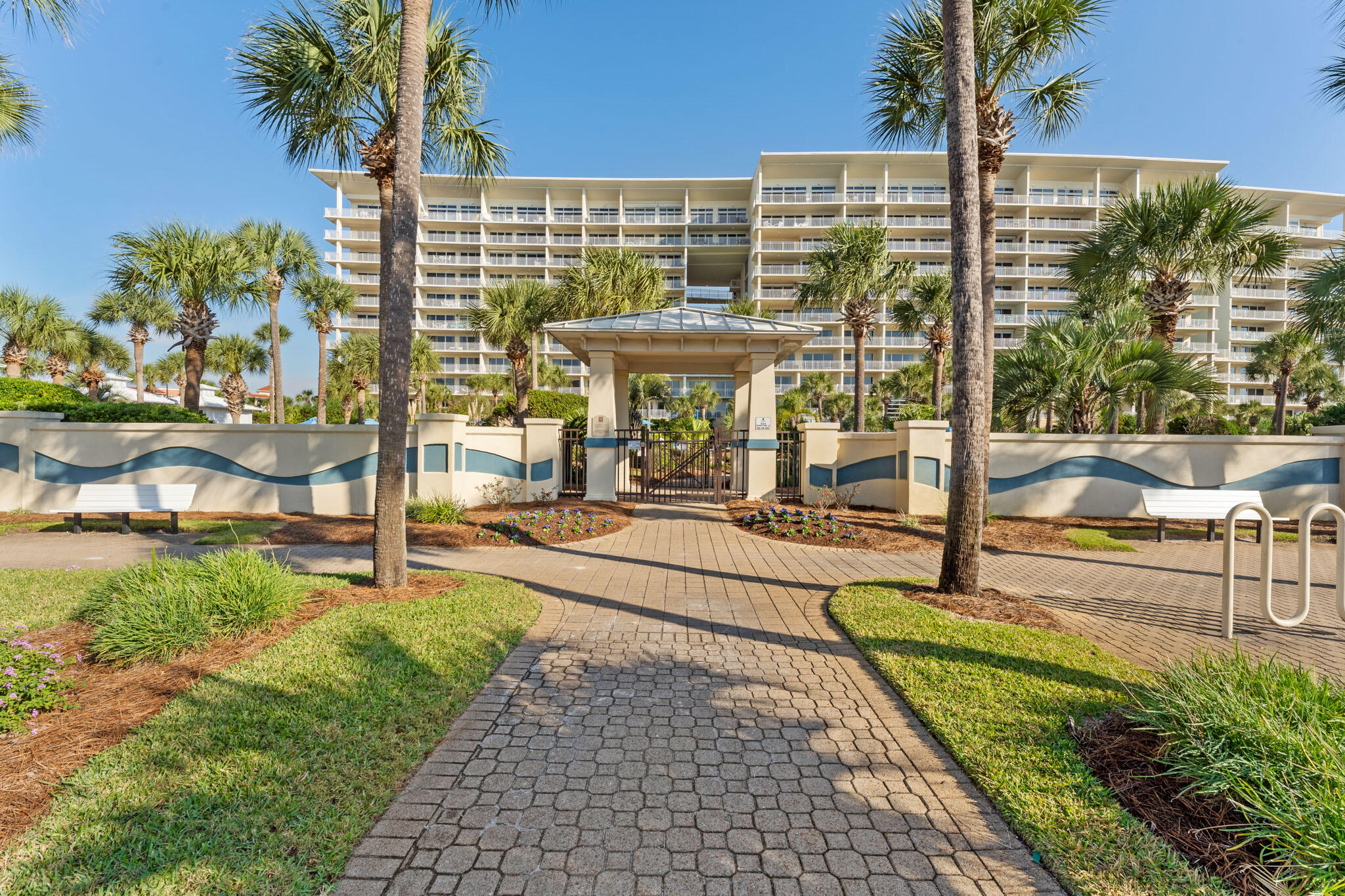 STERLING SHORES - Residential