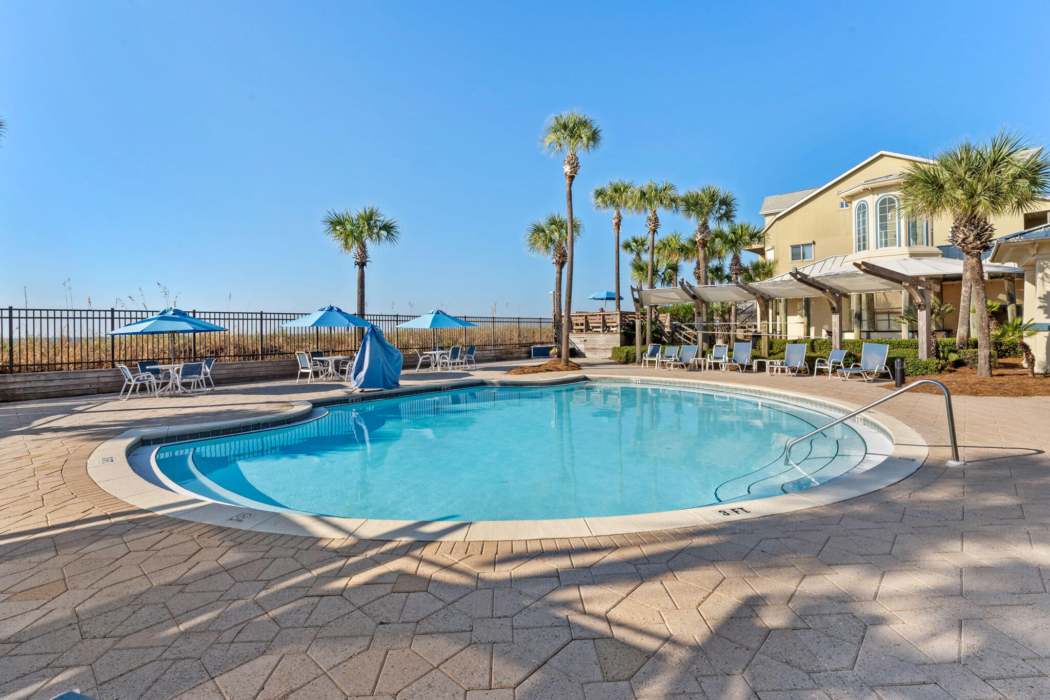 STERLING SHORES - Residential