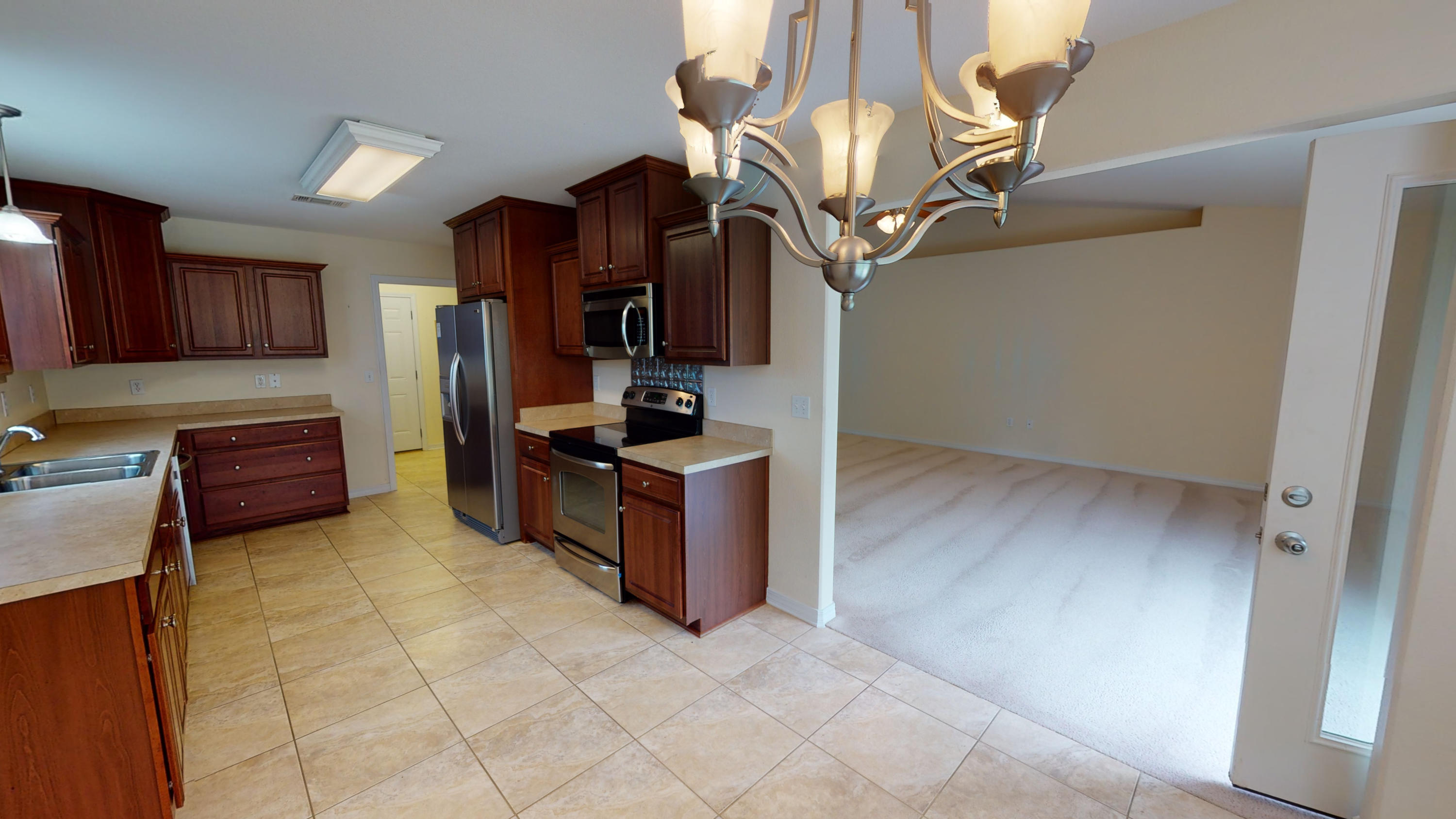 SKY RIDGE ESTATES 1ST ADD - Residential