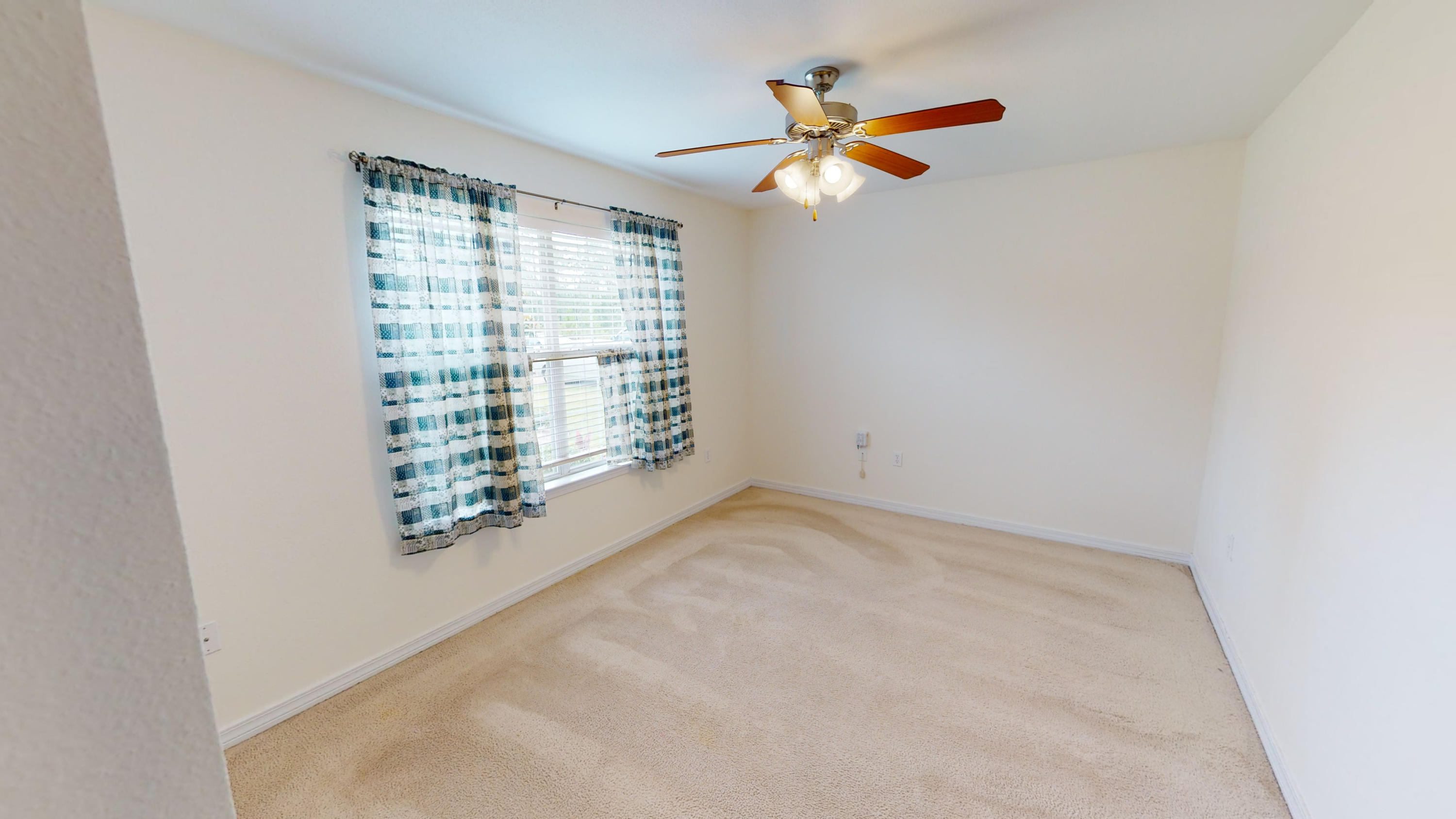 SKY RIDGE ESTATES 1ST ADD - Residential