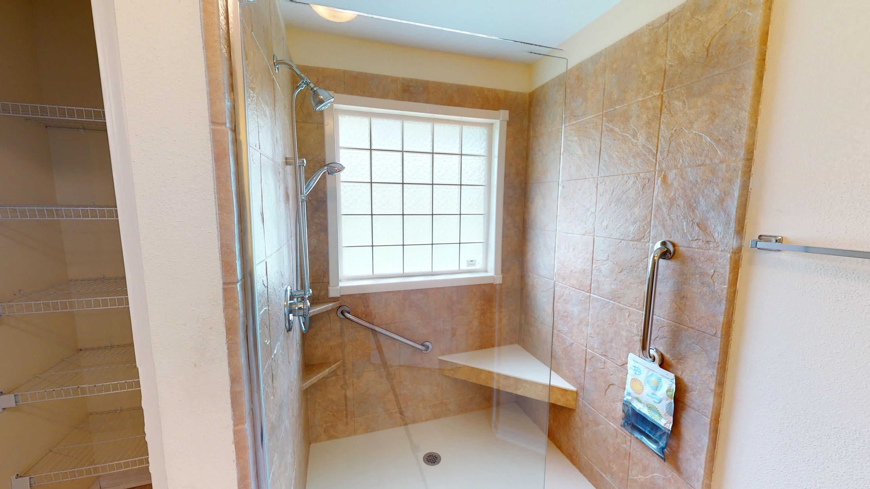 SKY RIDGE ESTATES 1ST ADD - Residential