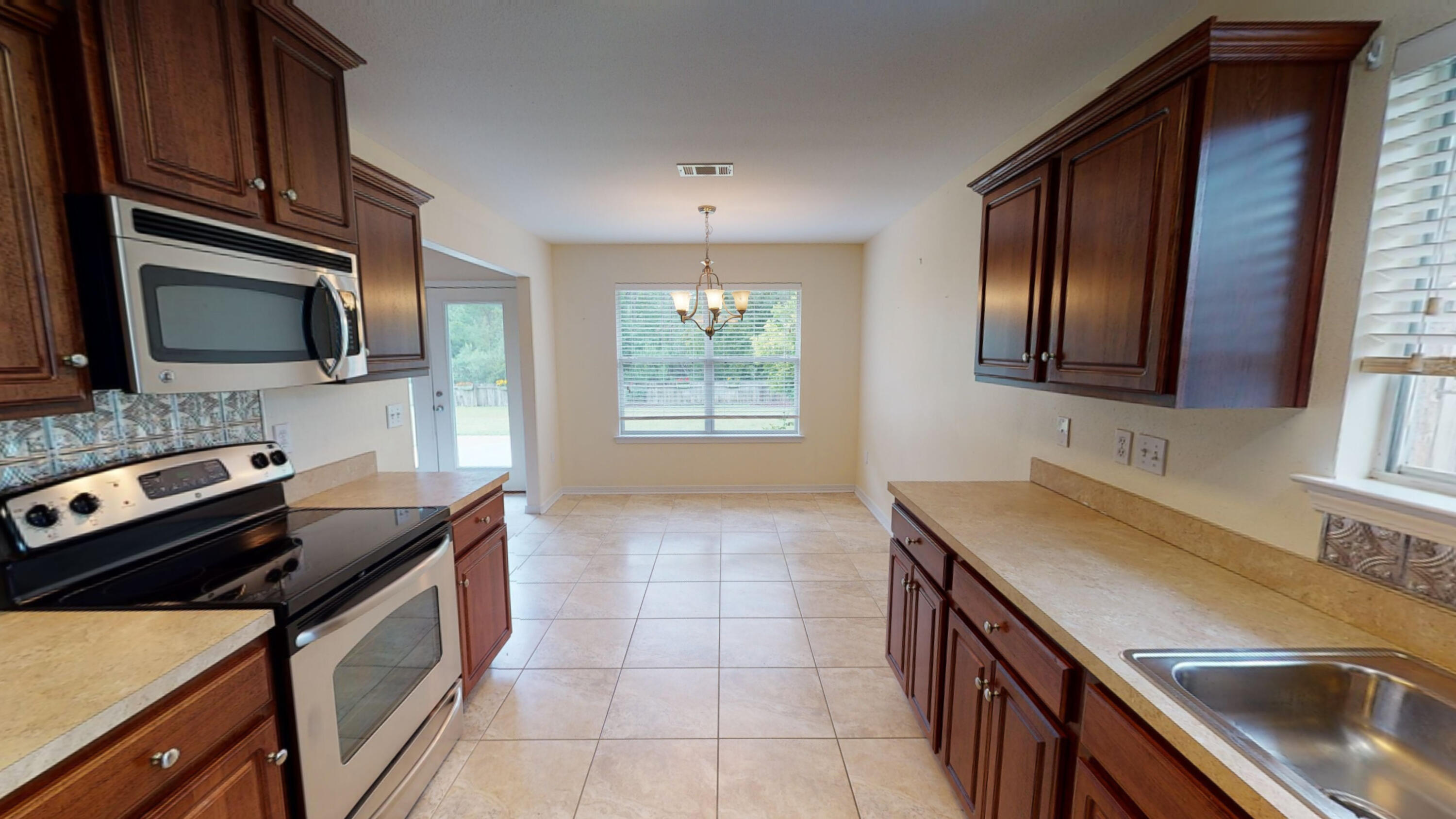 SKY RIDGE ESTATES 1ST ADD - Residential