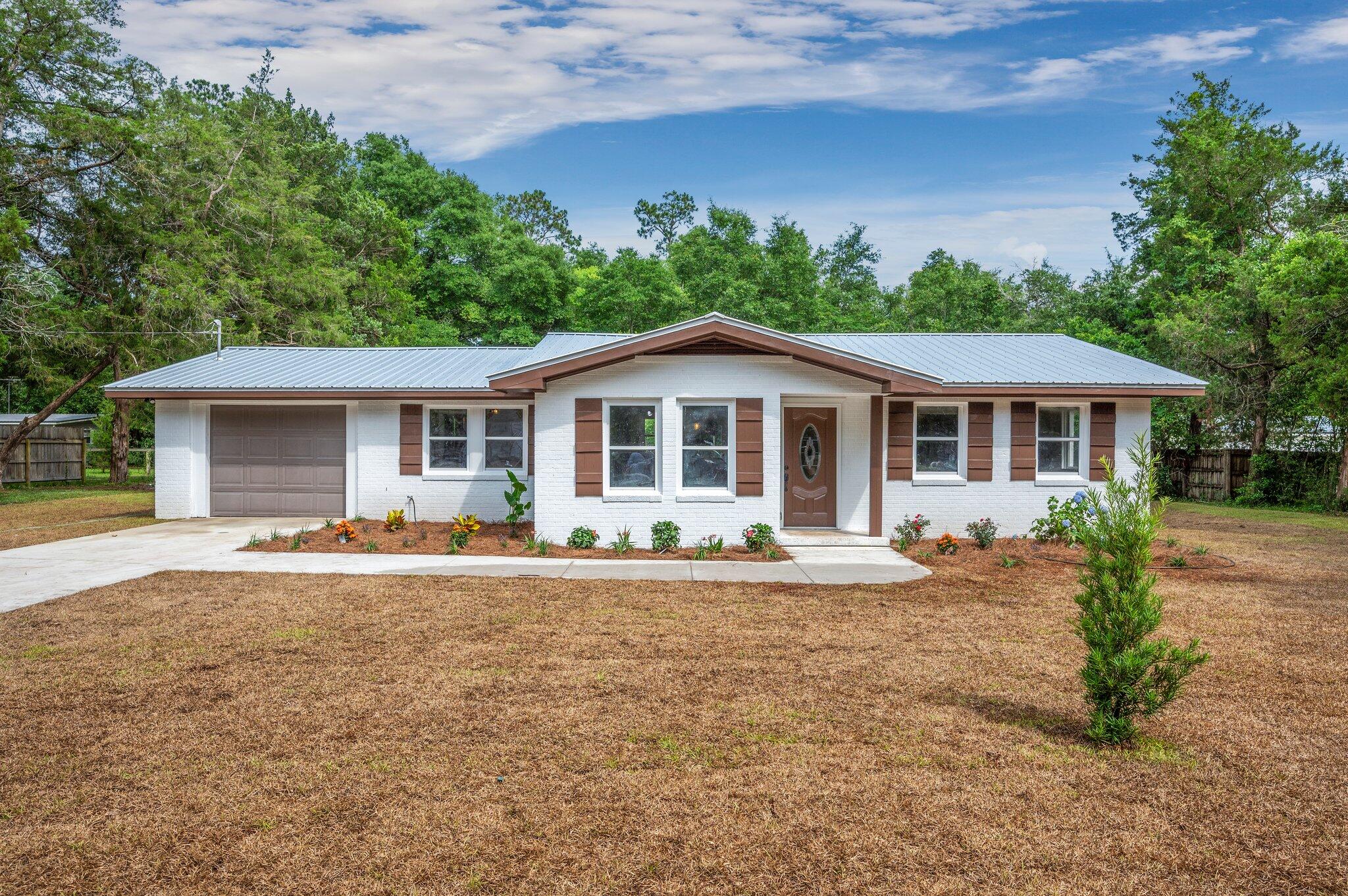 TOWN OF DEFUNIAK SPRINGS - Residential