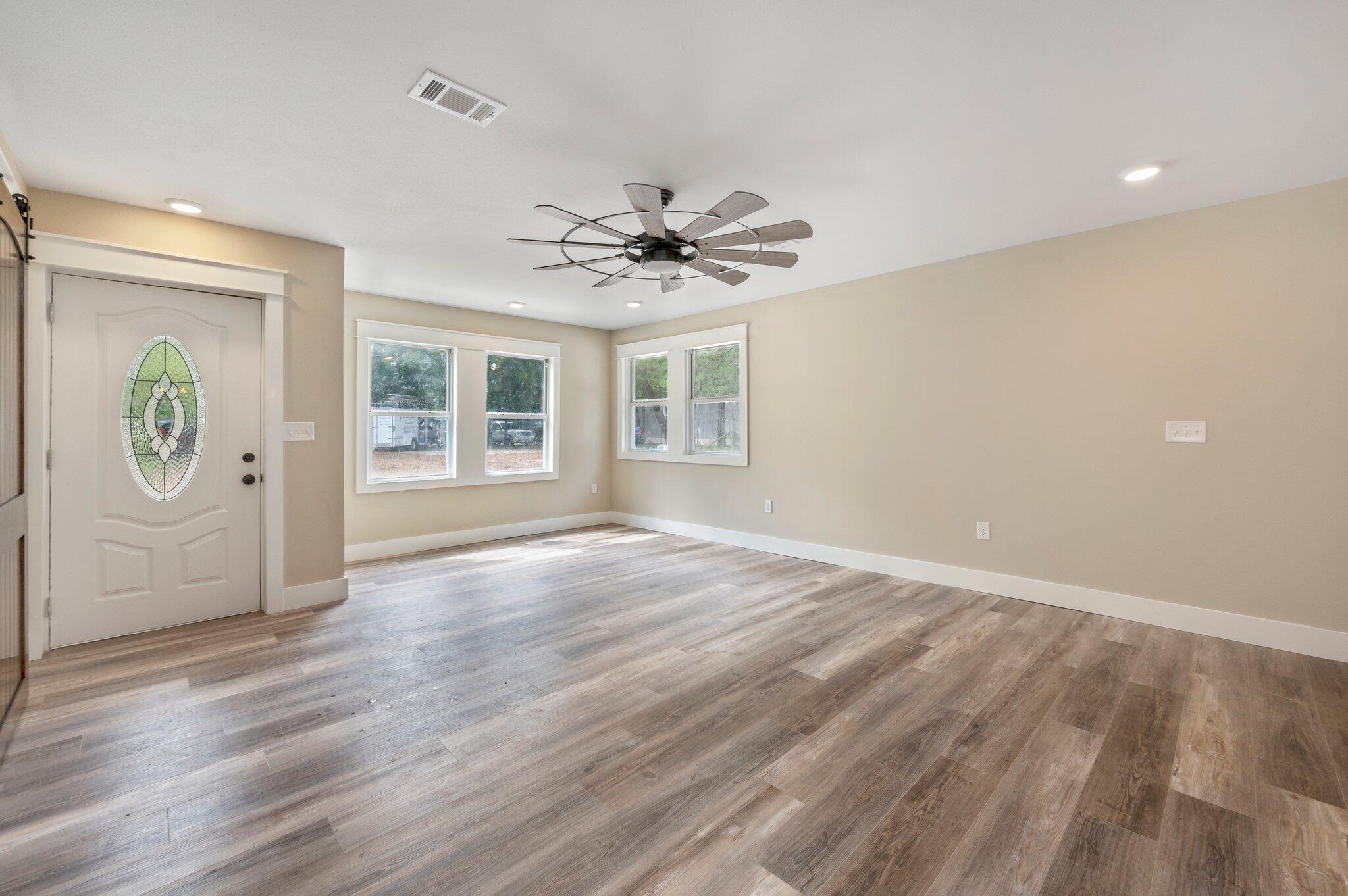 TOWN OF DEFUNIAK SPRINGS - Residential