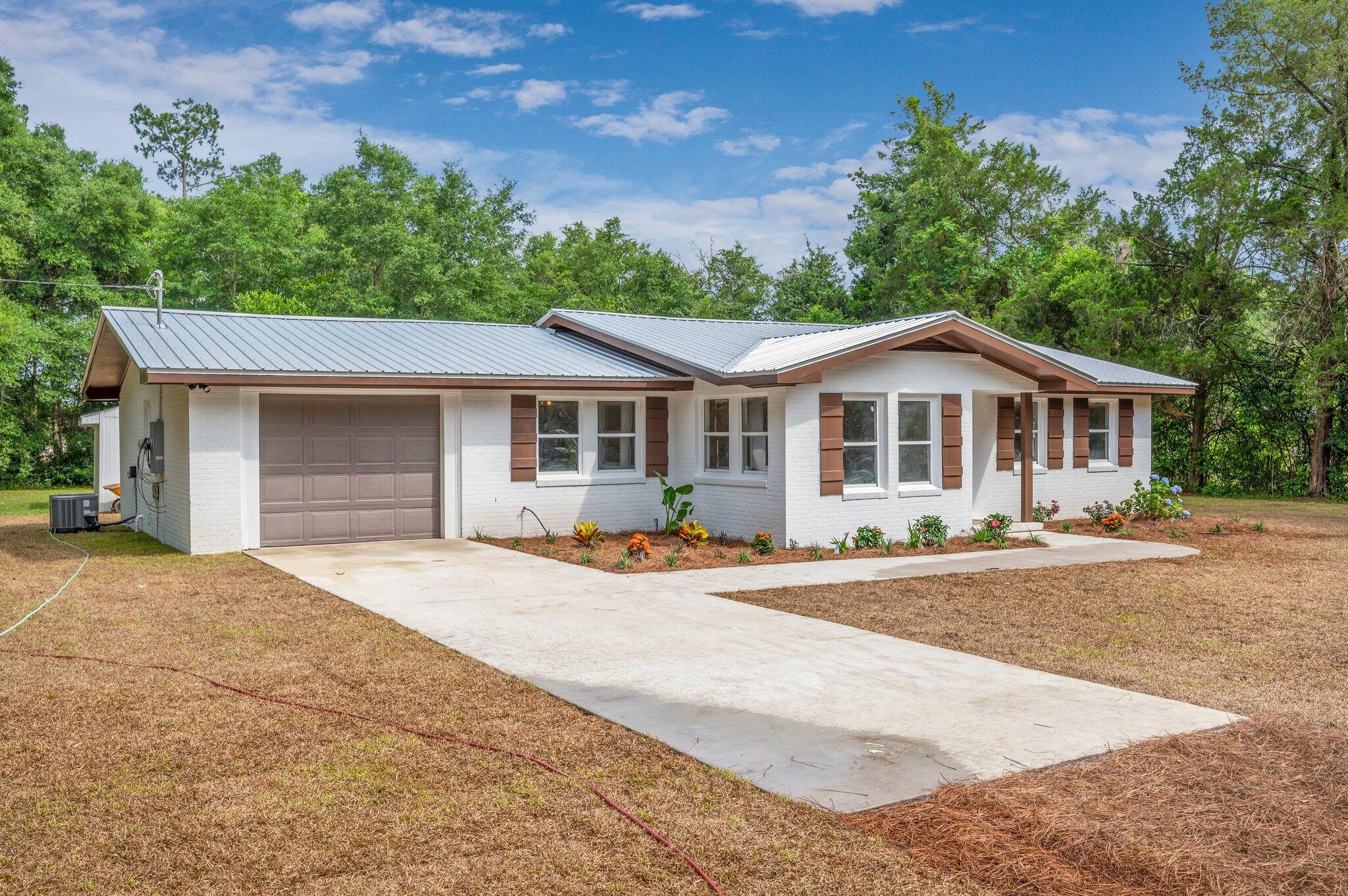 TOWN OF DEFUNIAK SPRINGS - Residential