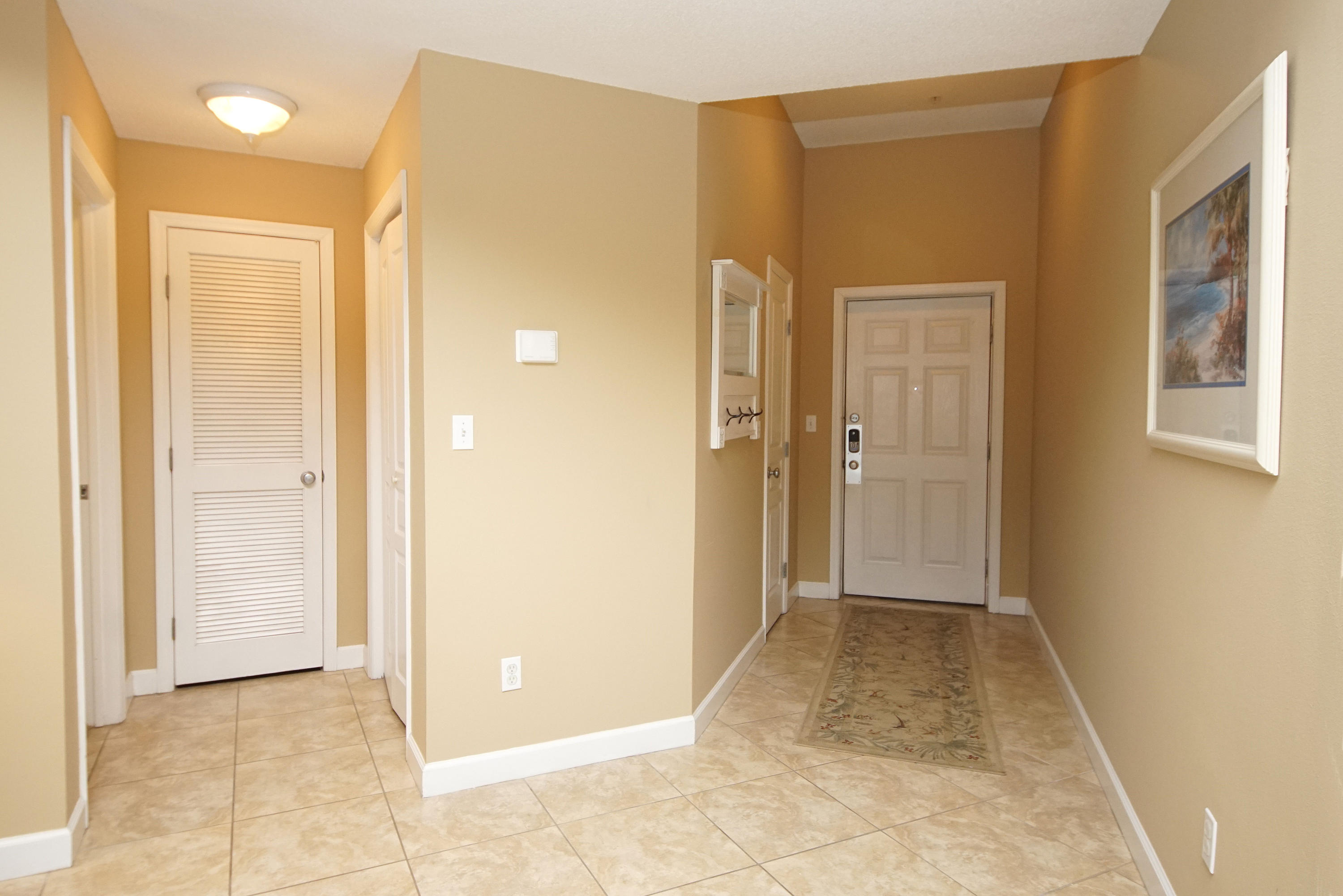 Crystal View Condo - Residential