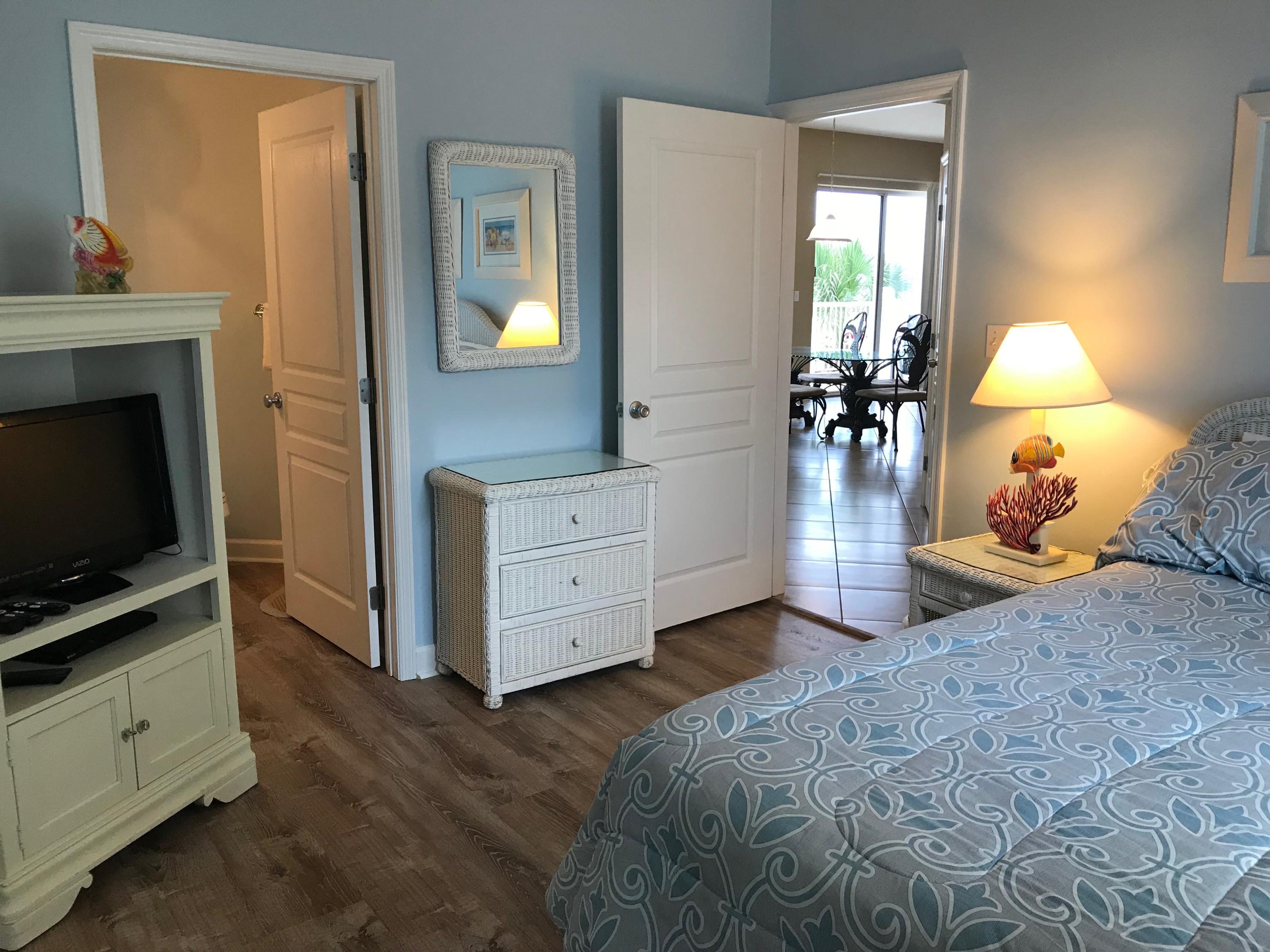 Crystal View Condo - Residential