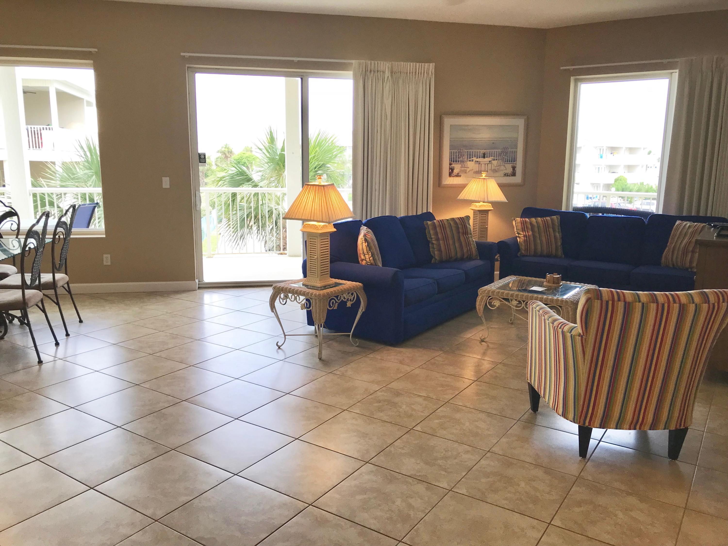 Crystal View Condo - Residential