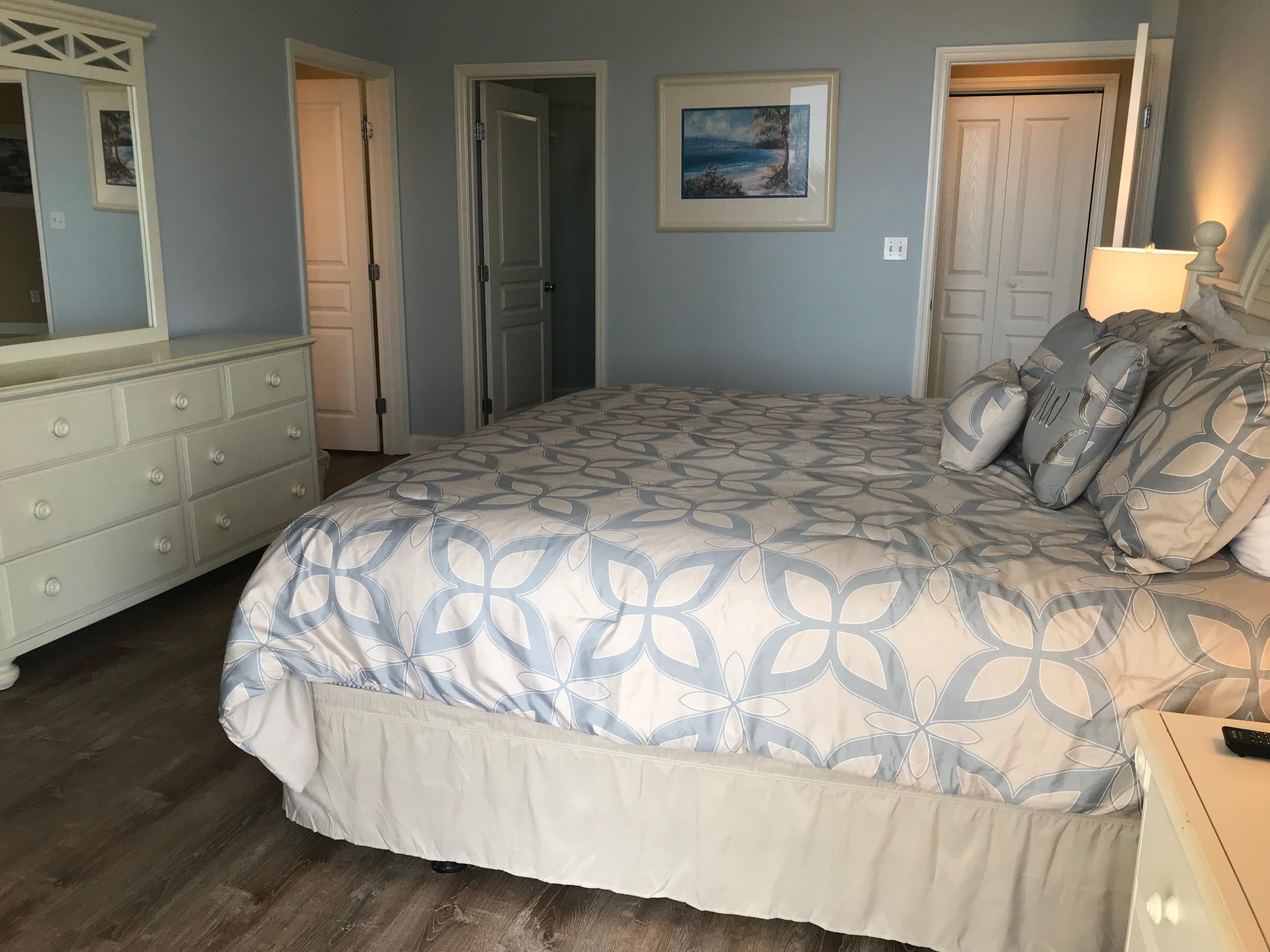 Crystal View Condo - Residential