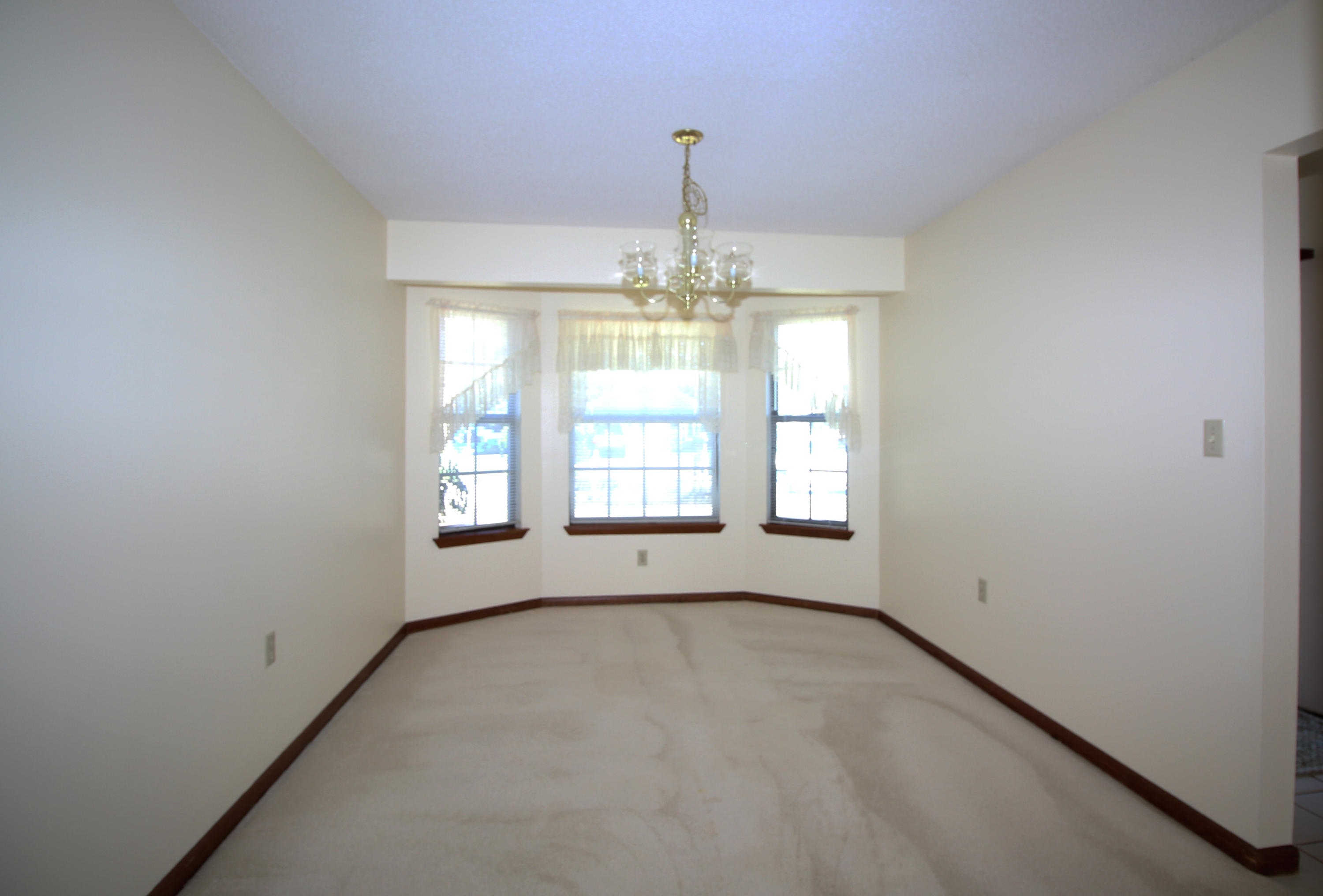 CHATEAU PRES DE LA MER - Residential