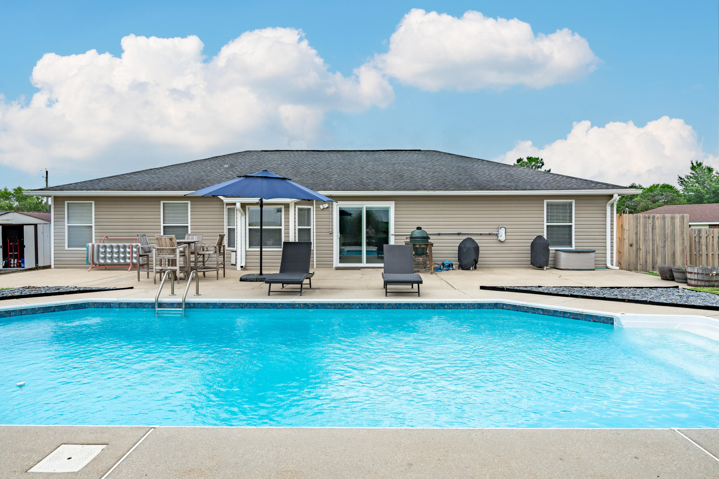 NORTHVIEW ESTATES 7TH ADDN - Residential