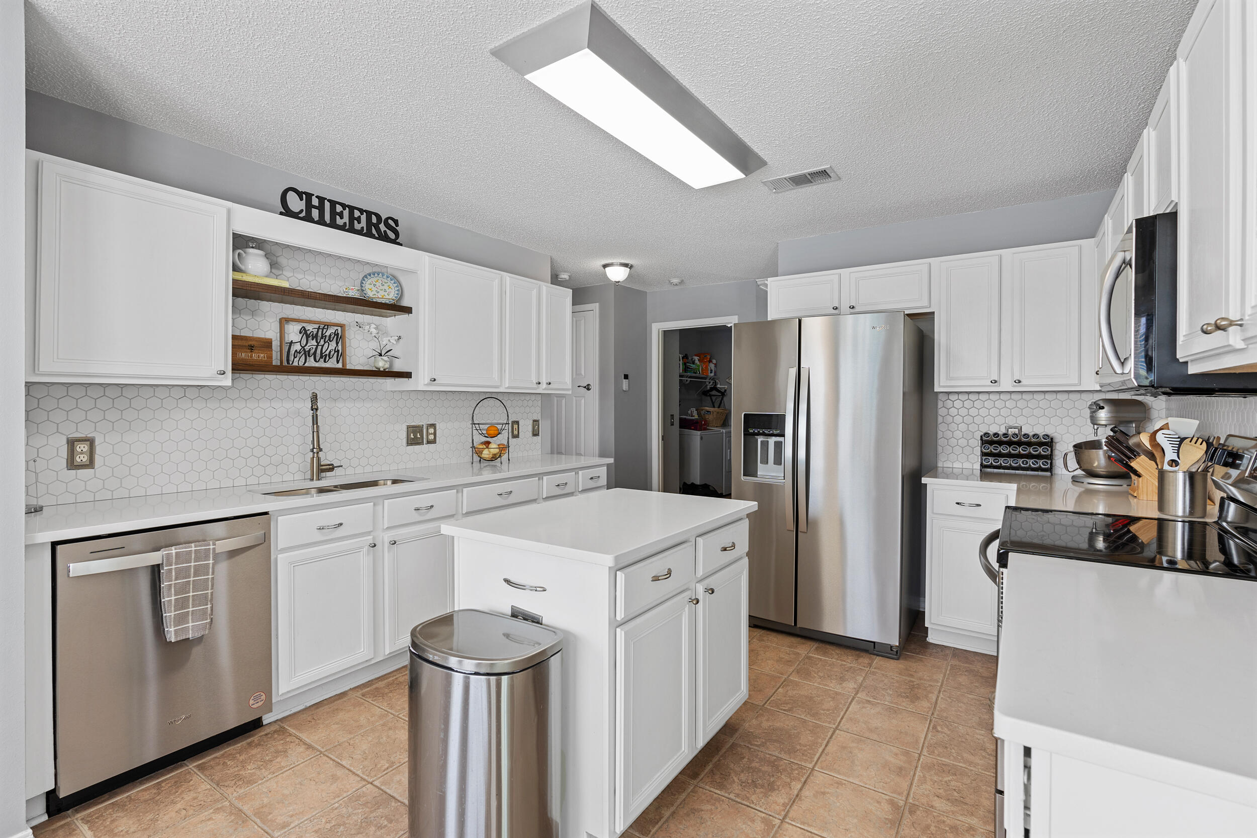 NORTHVIEW ESTATES 7TH ADDN - Residential