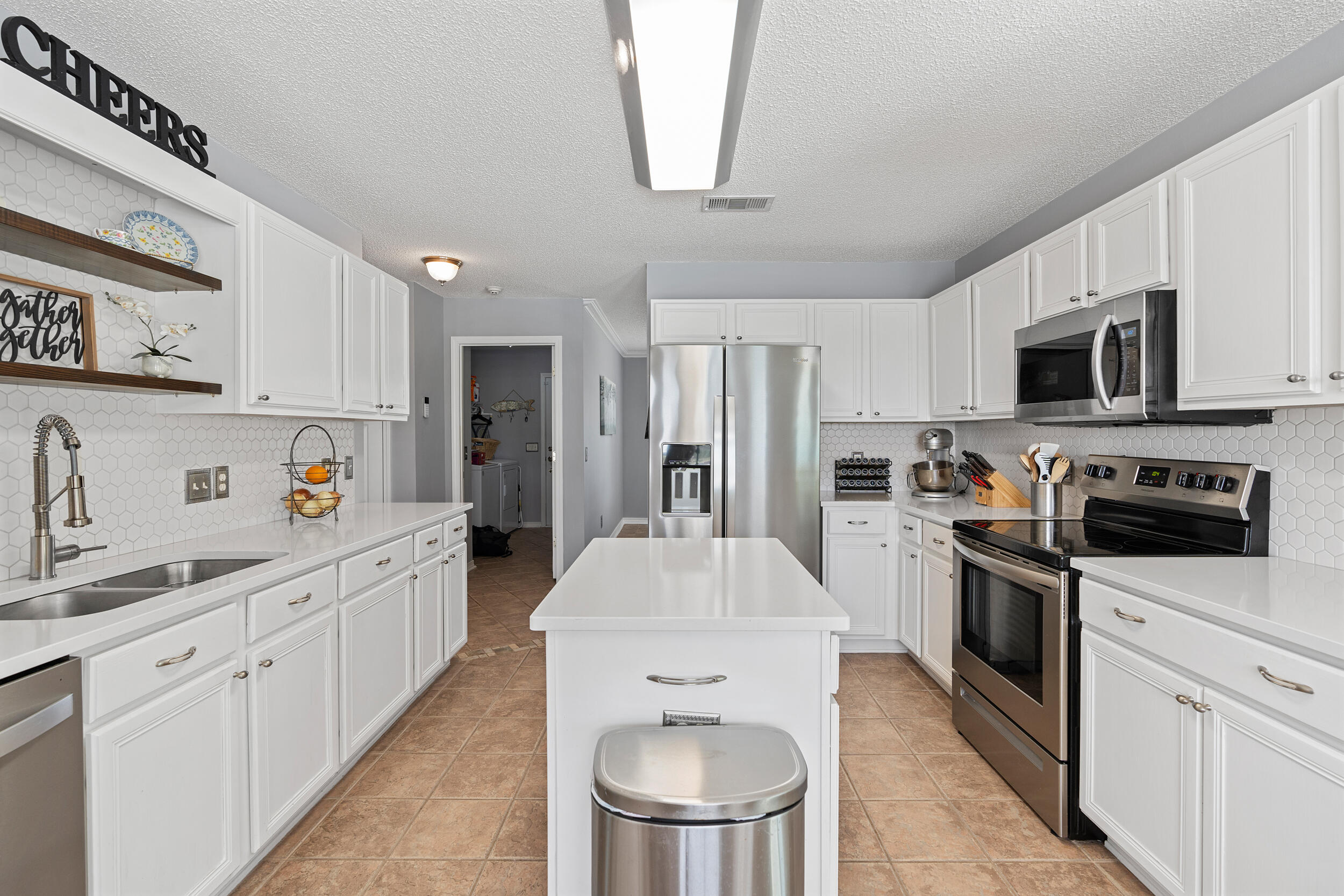 NORTHVIEW ESTATES 7TH ADDN - Residential