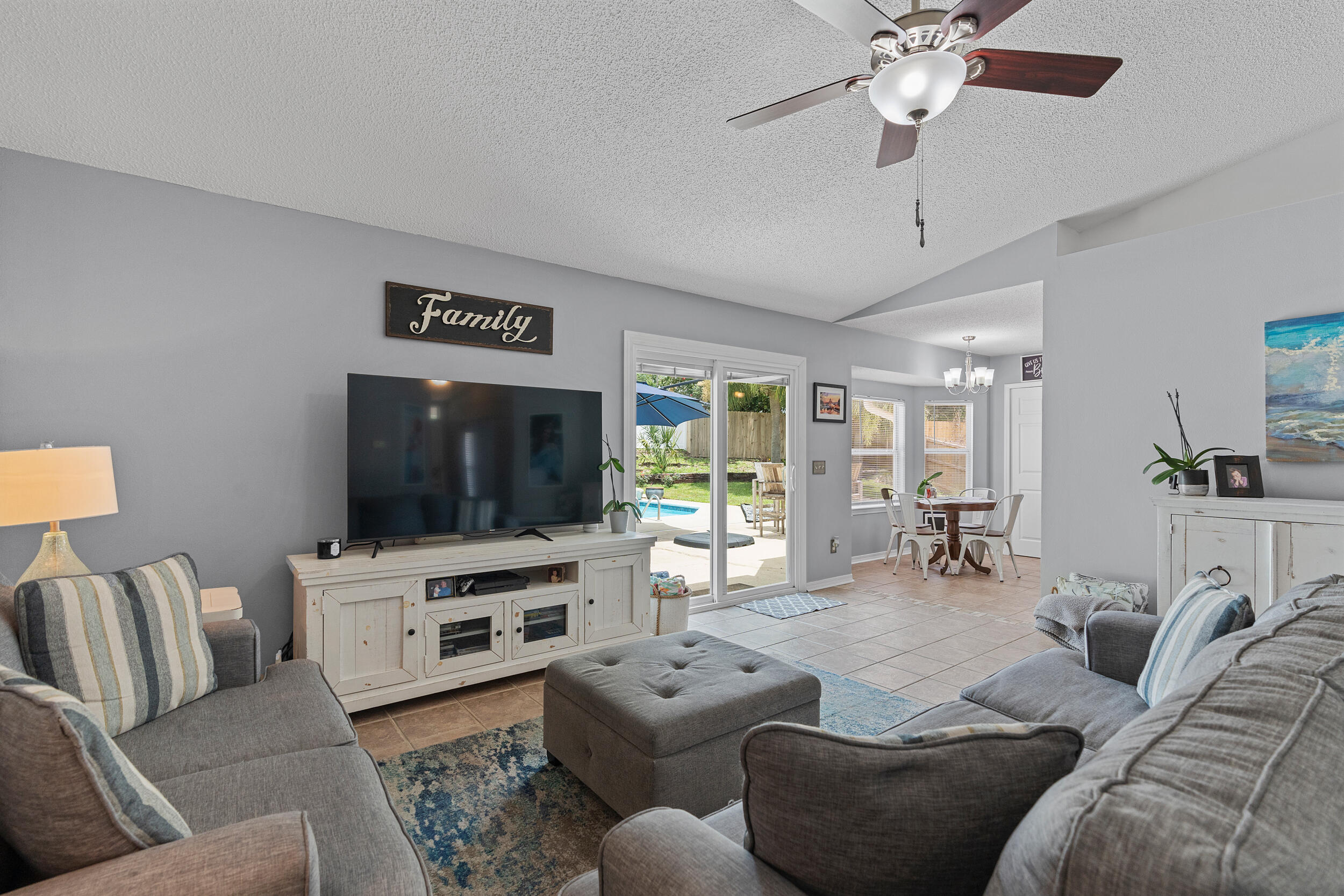 NORTHVIEW ESTATES 7TH ADDN - Residential