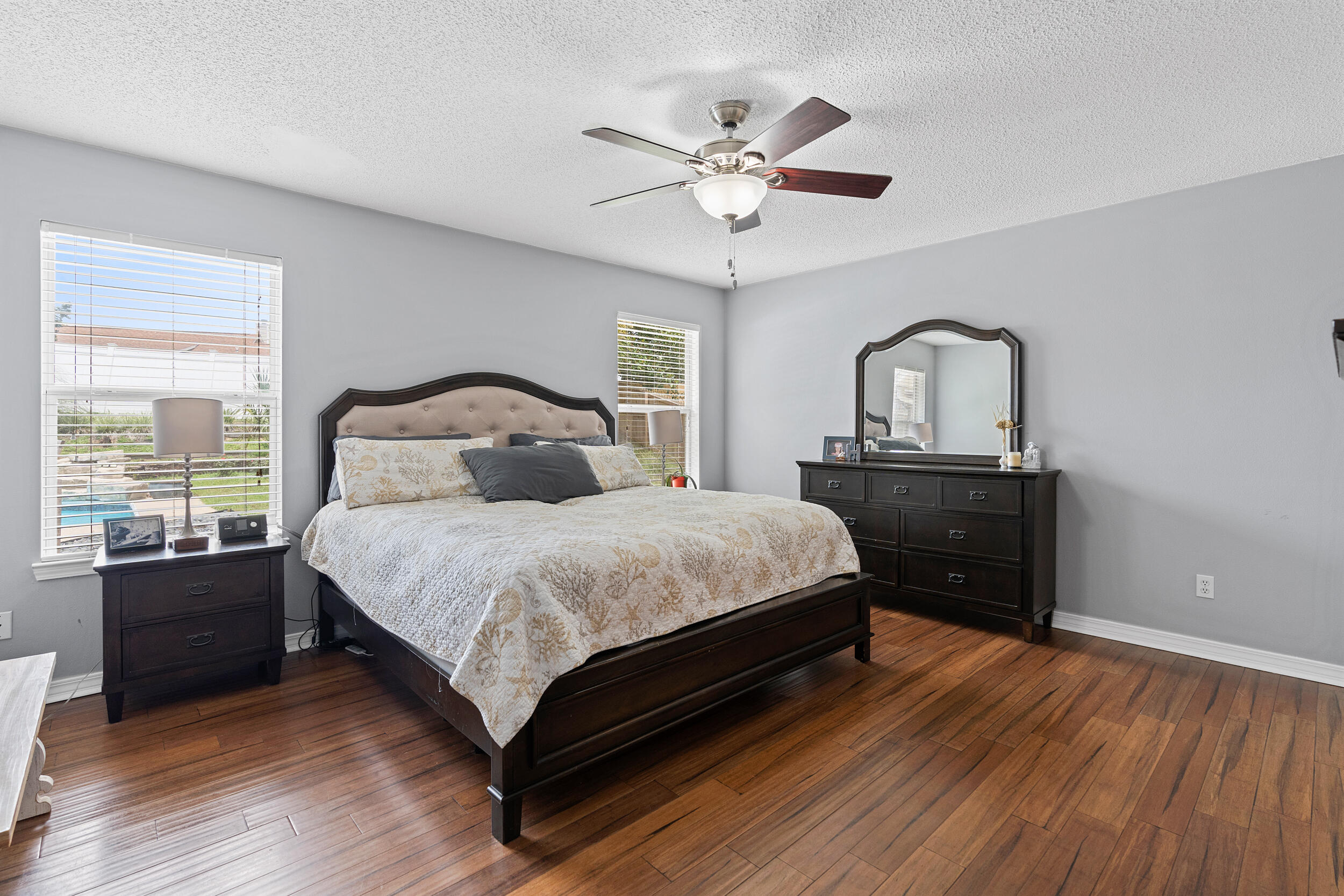 NORTHVIEW ESTATES 7TH ADDN - Residential