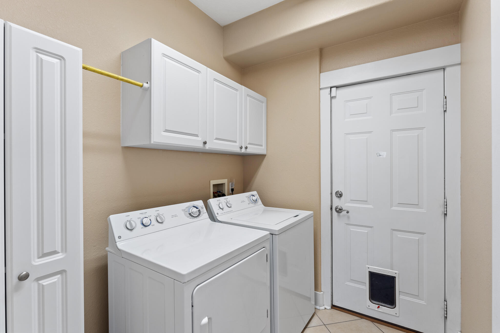 EMERALD WATERS VILLAGE - Residential