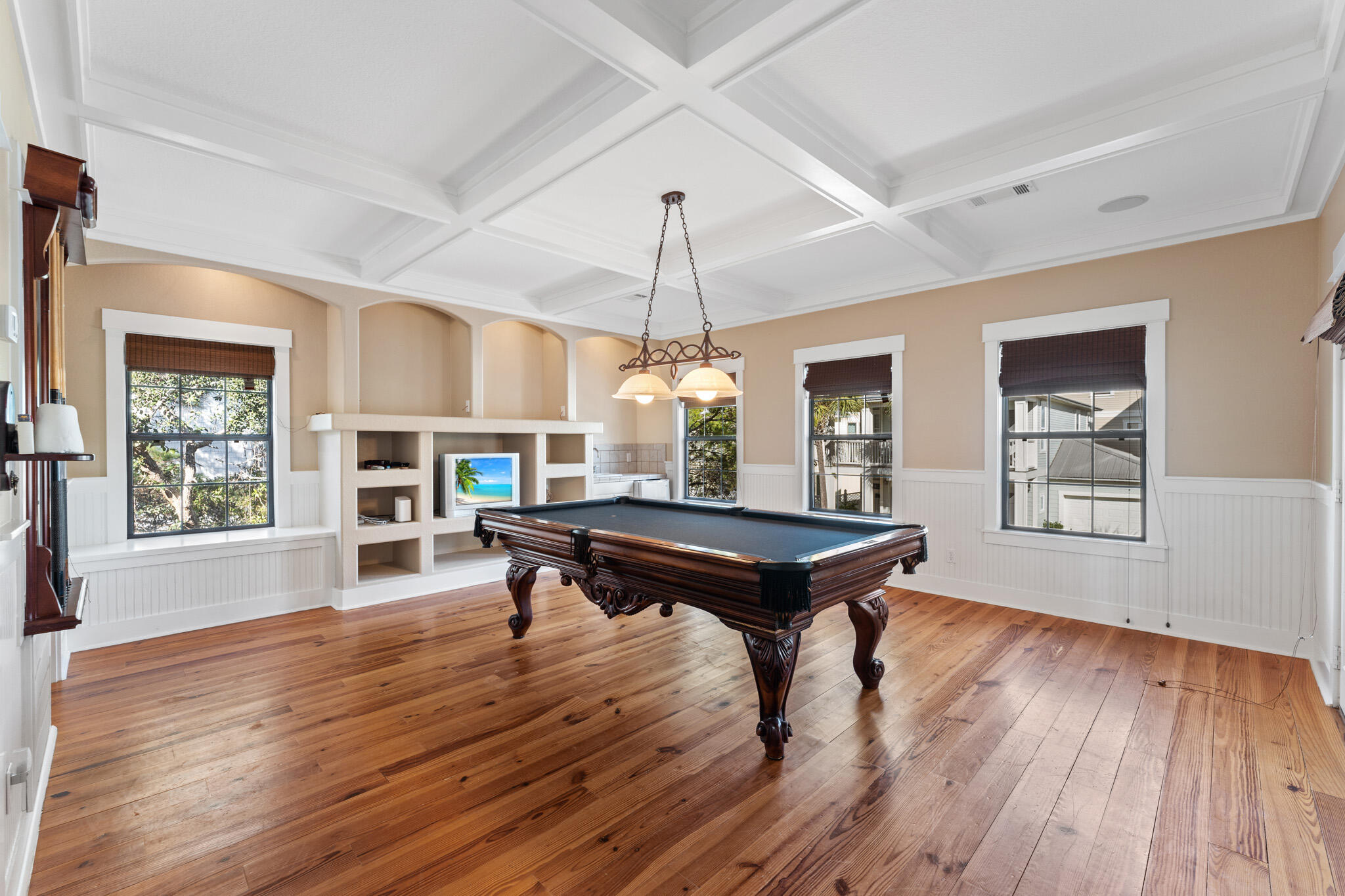 EMERALD WATERS VILLAGE - Residential