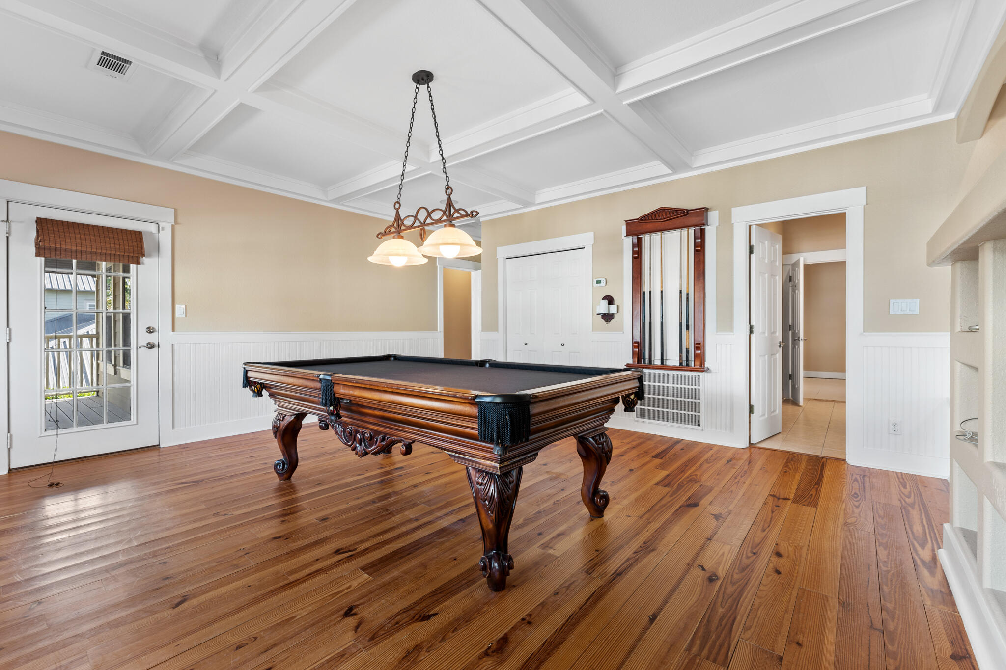 EMERALD WATERS VILLAGE - Residential