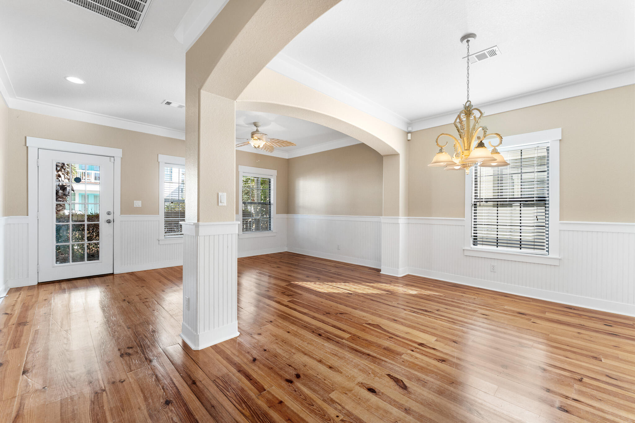 EMERALD WATERS VILLAGE - Residential