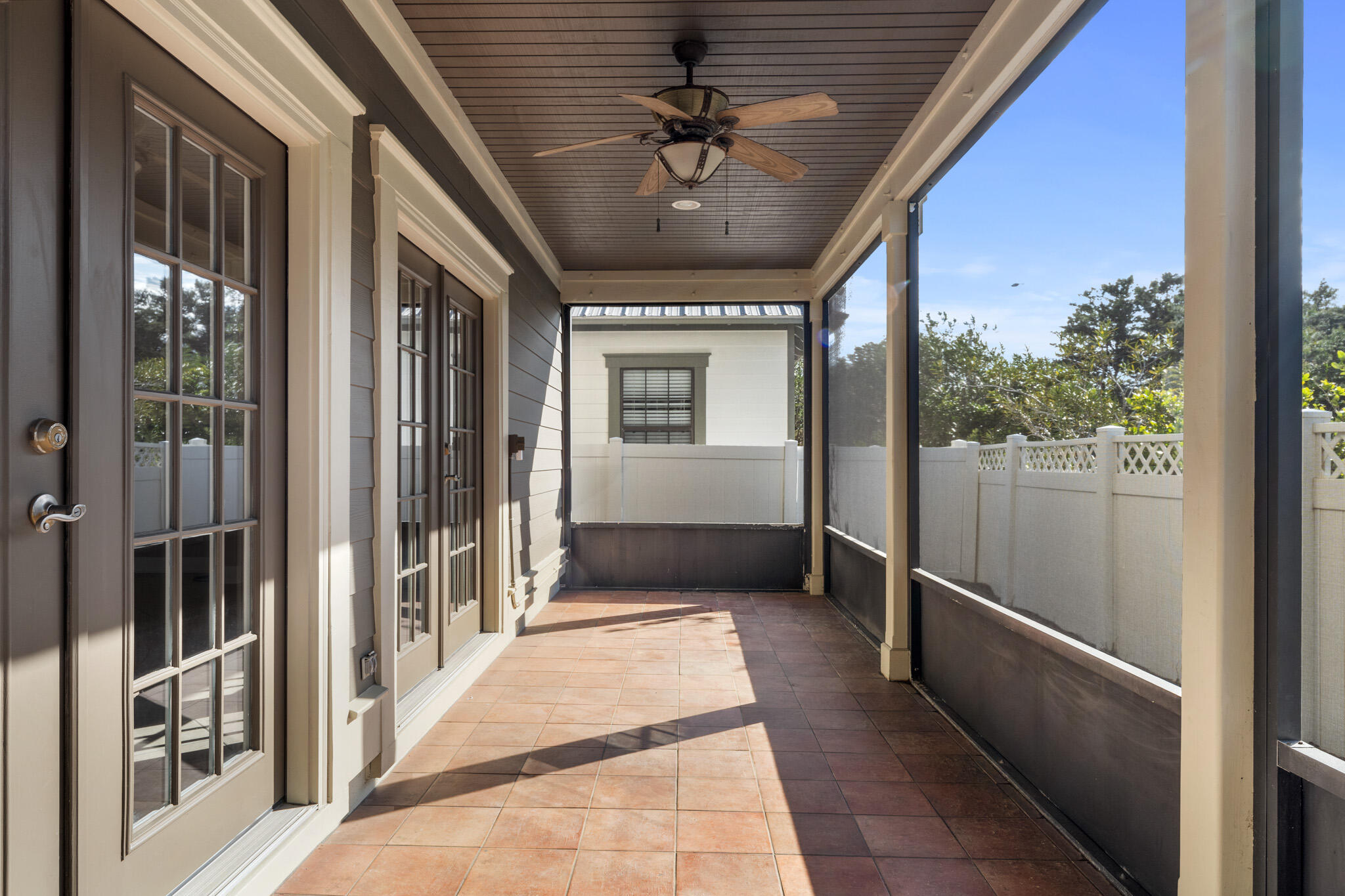 EMERALD WATERS VILLAGE - Residential