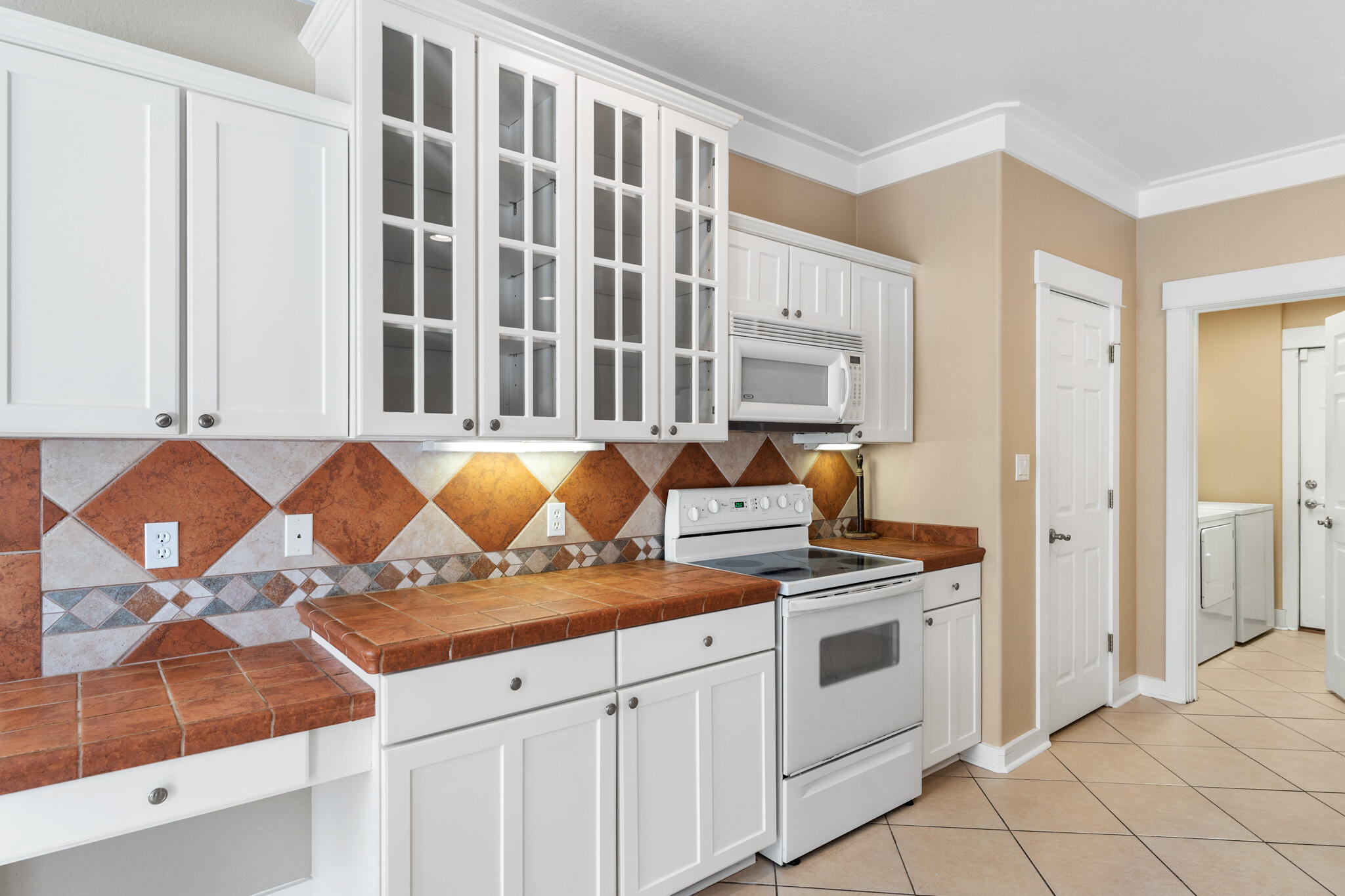 EMERALD WATERS VILLAGE - Residential