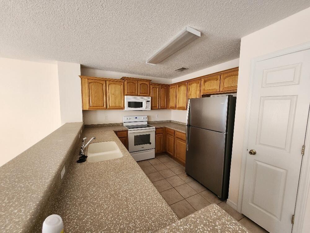 SHILOH PLACE T/H - Residential Lease