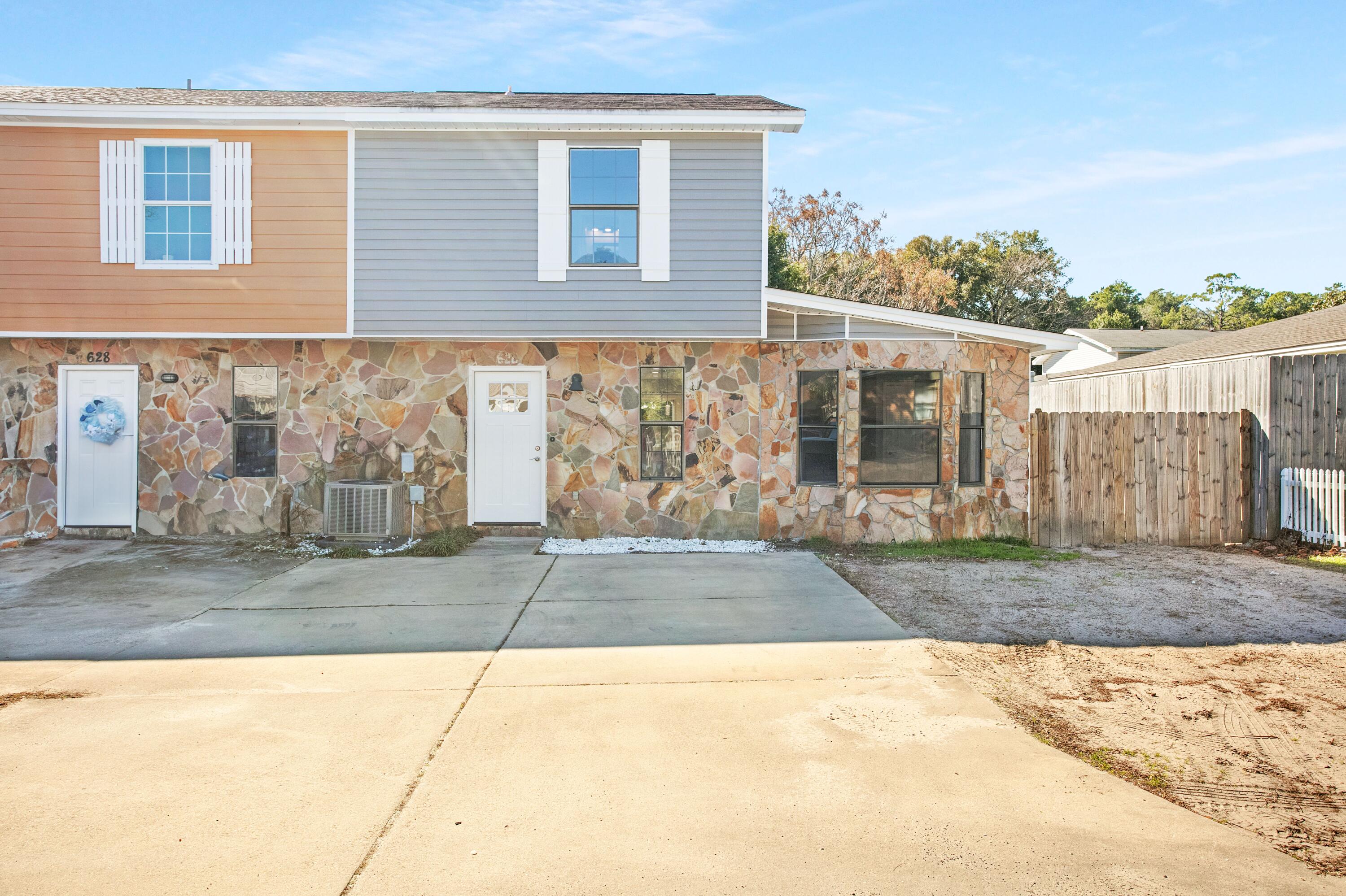 SANDALWOOD T/H - Residential