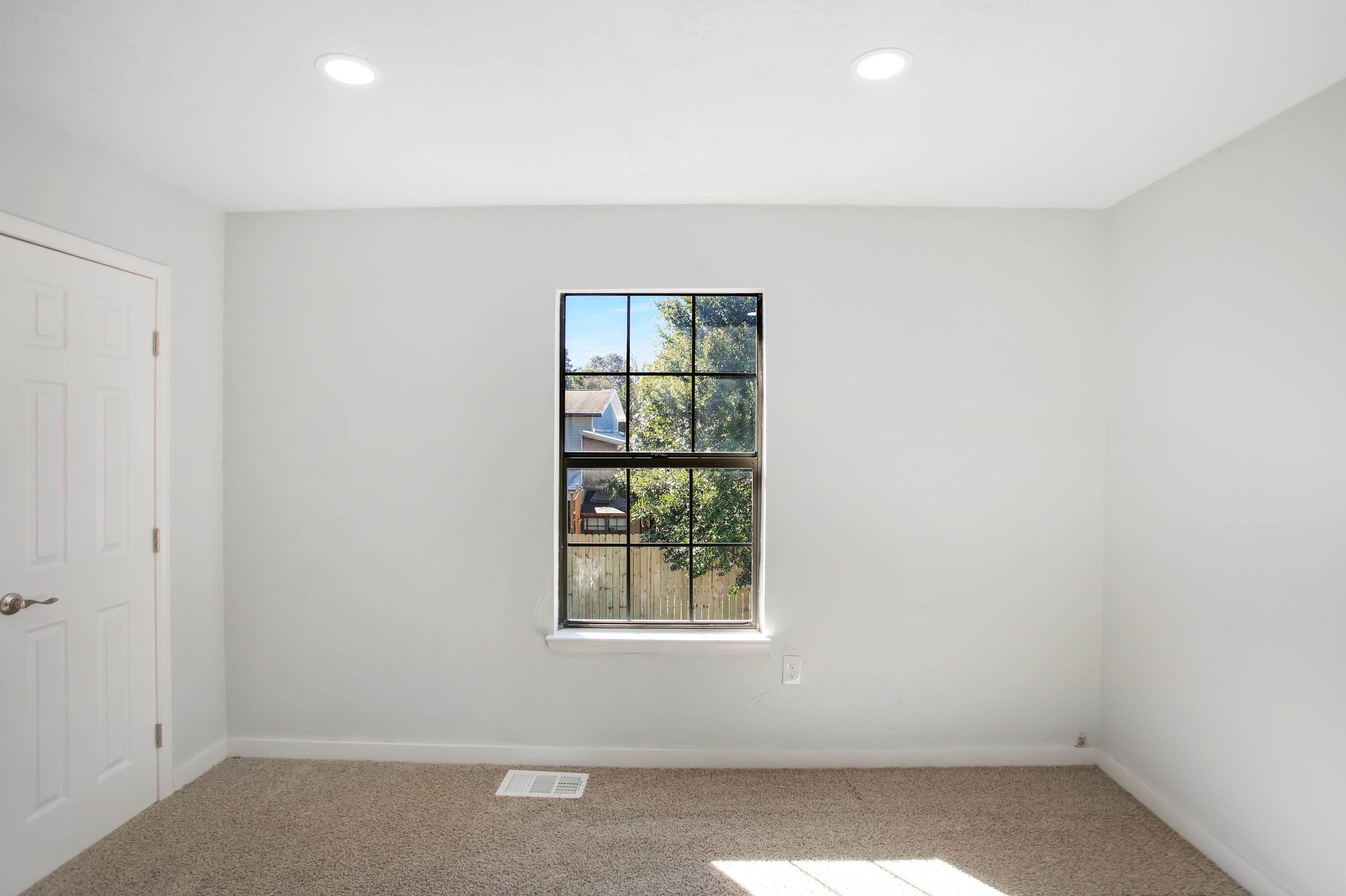 SANDALWOOD T/H - Residential